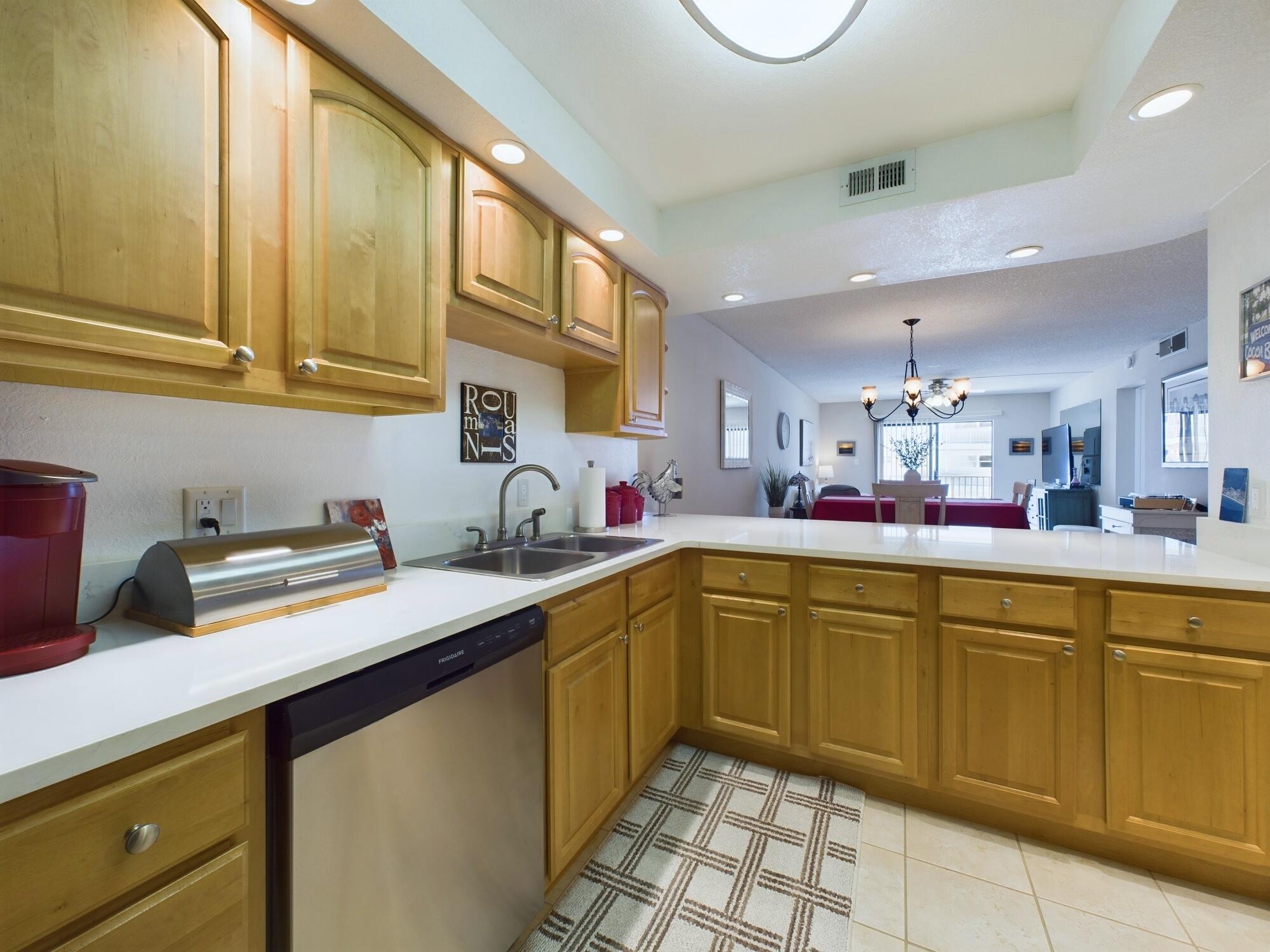 4100 Ocean Beach Boulevard, 307