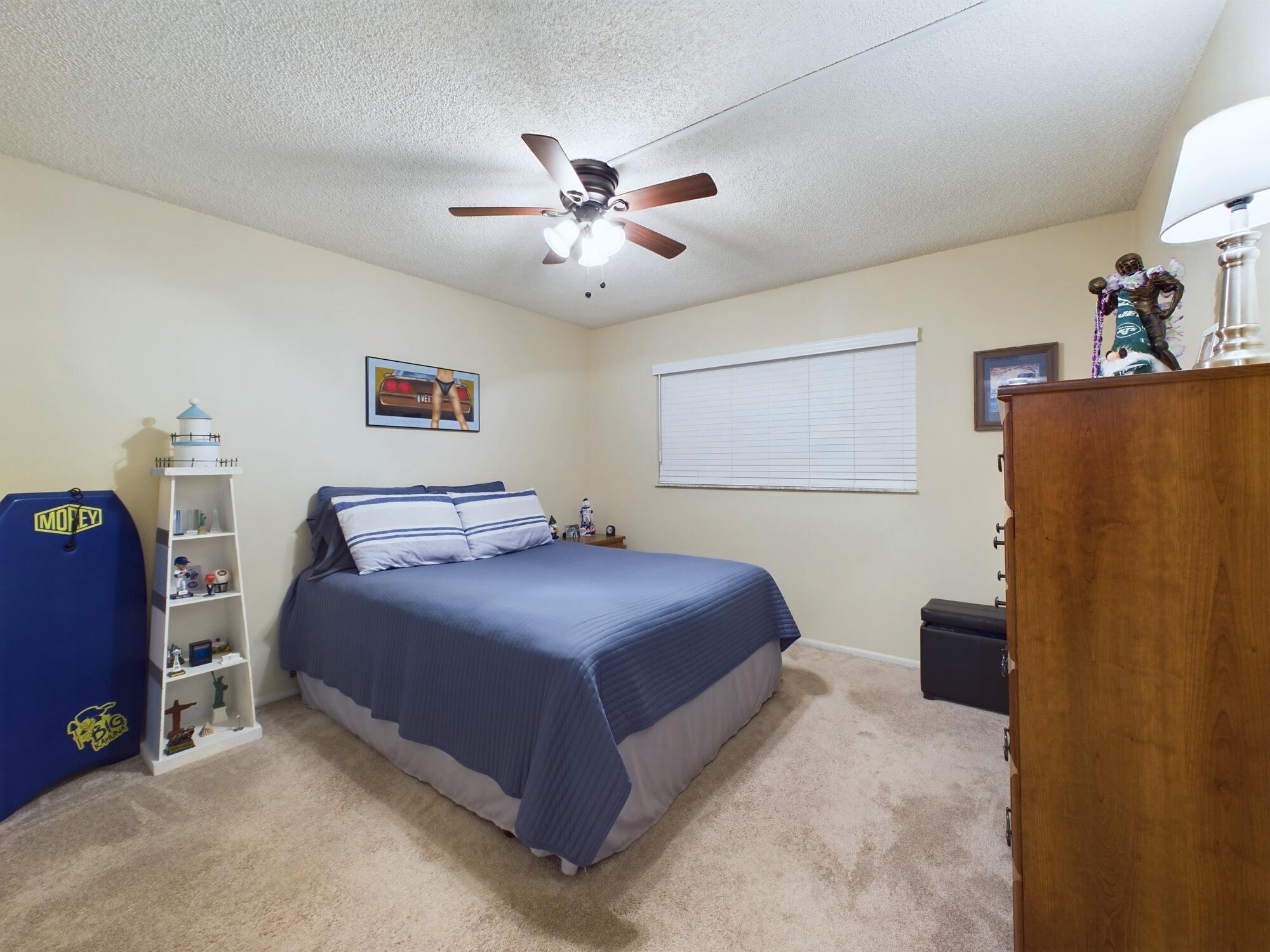 4100 Ocean Beach Boulevard, 307