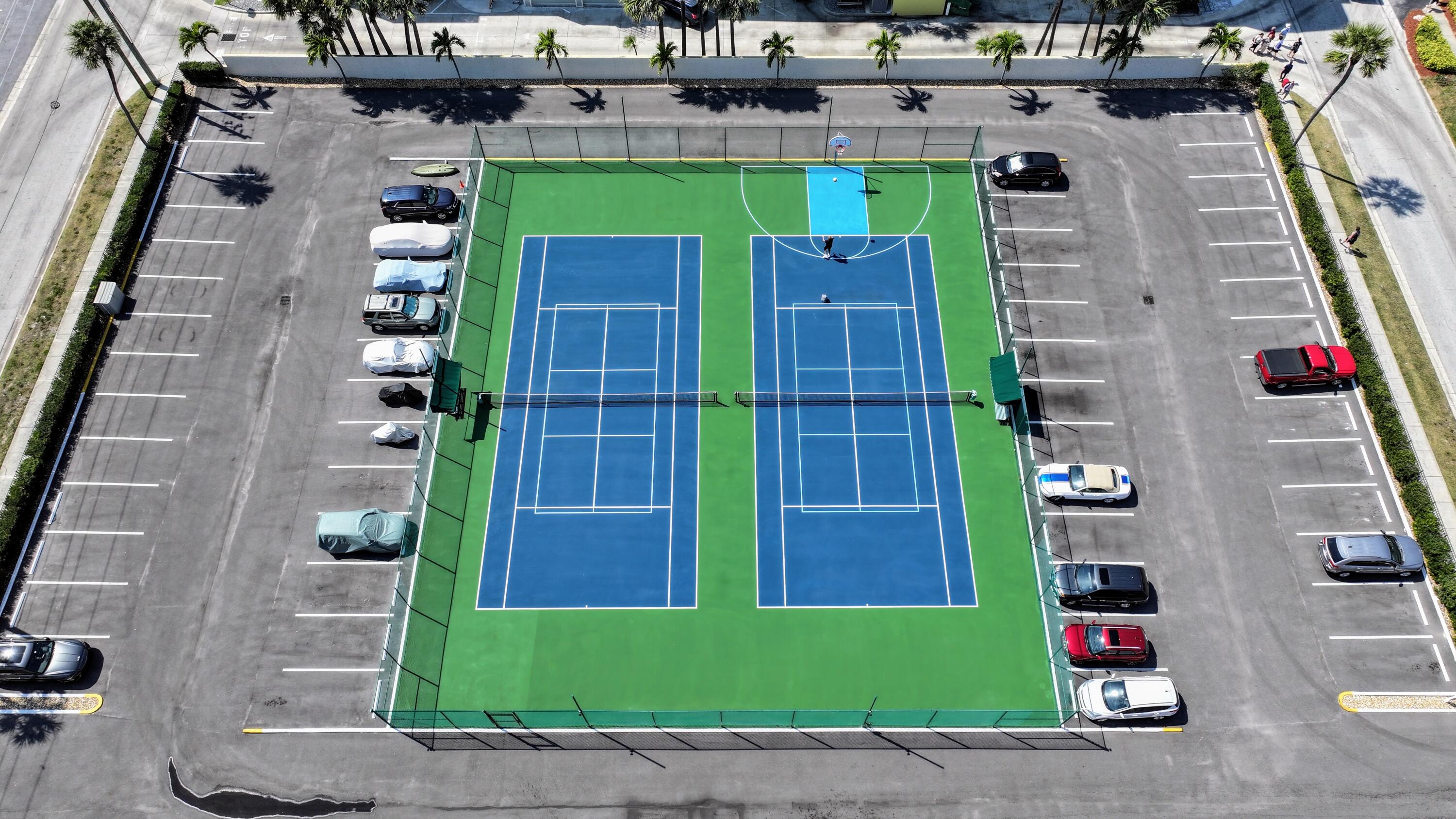 4100 Ocean Beach Boulevard, 307