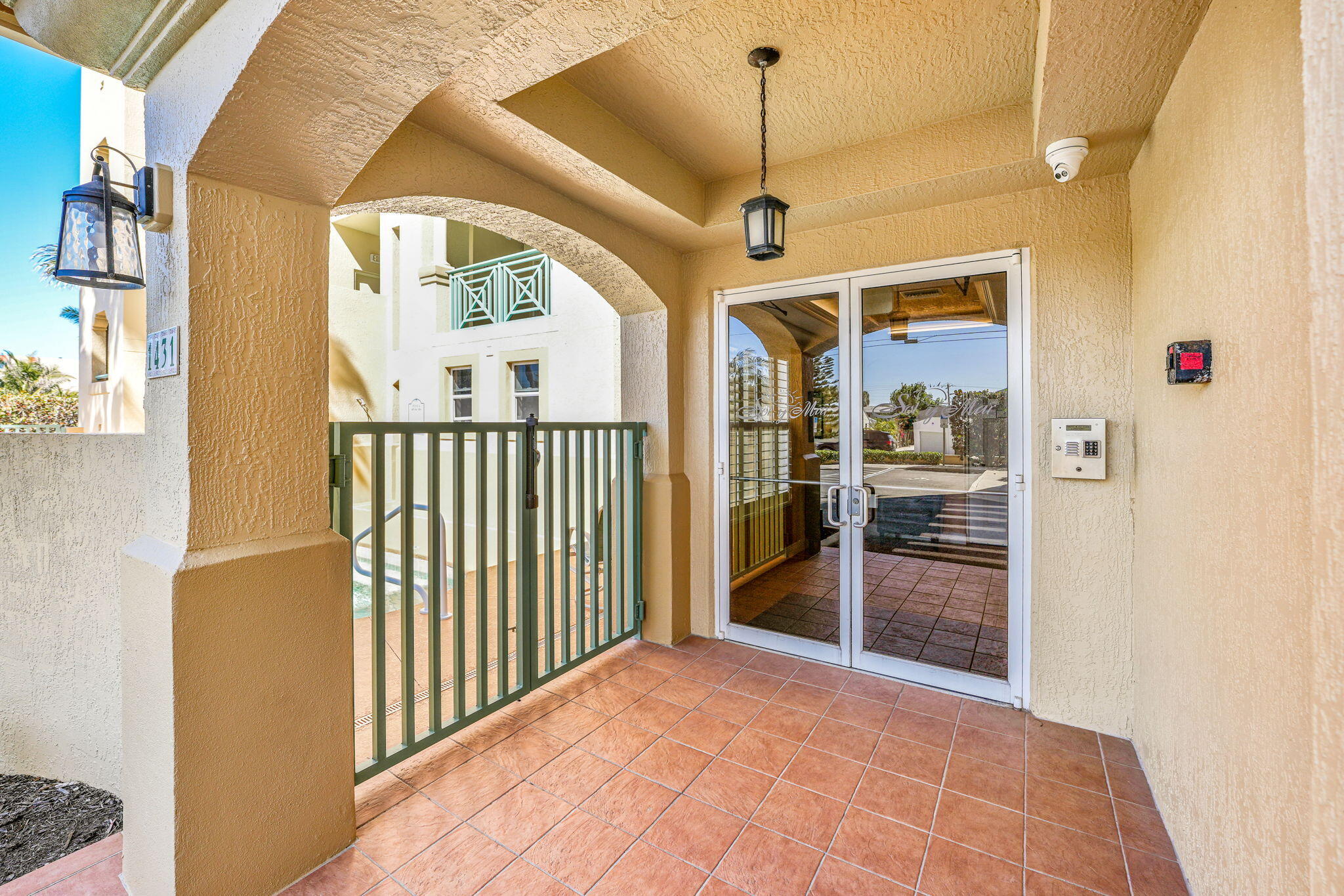 1431 S Atlantic Avenue, 203
