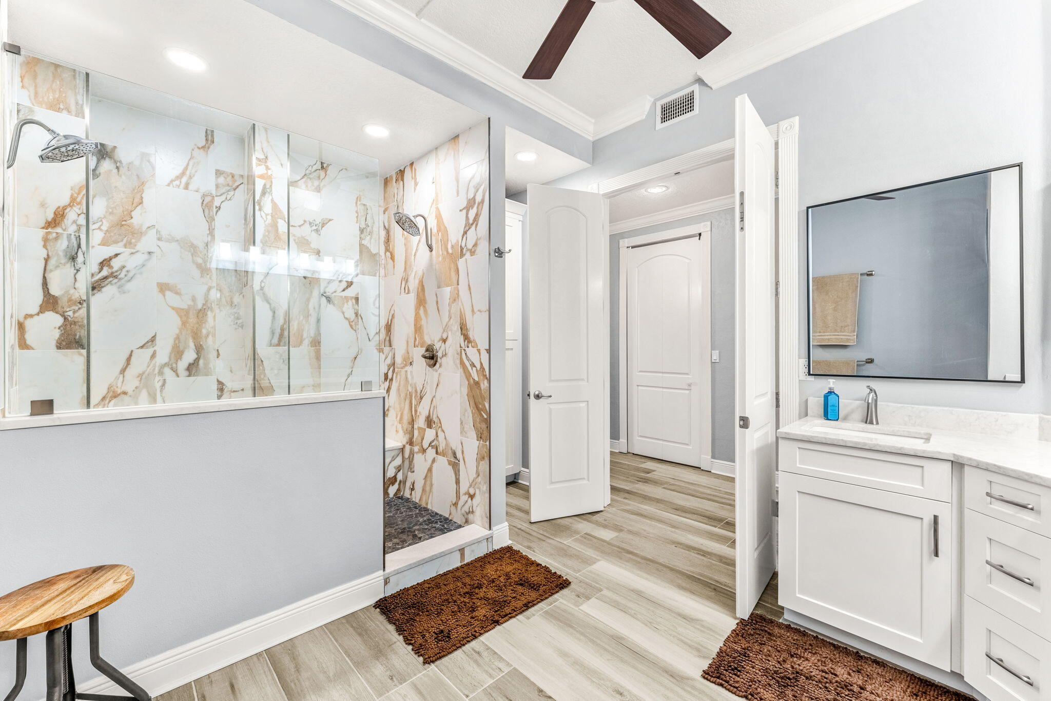 1431 S Atlantic Avenue, 203