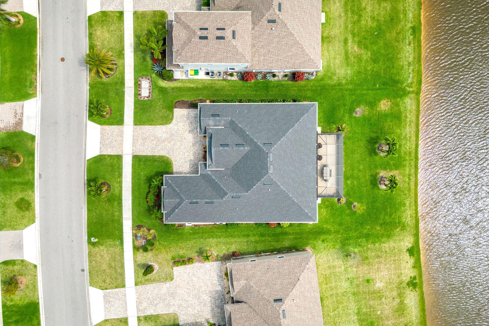 8161 Paragrass Avenue