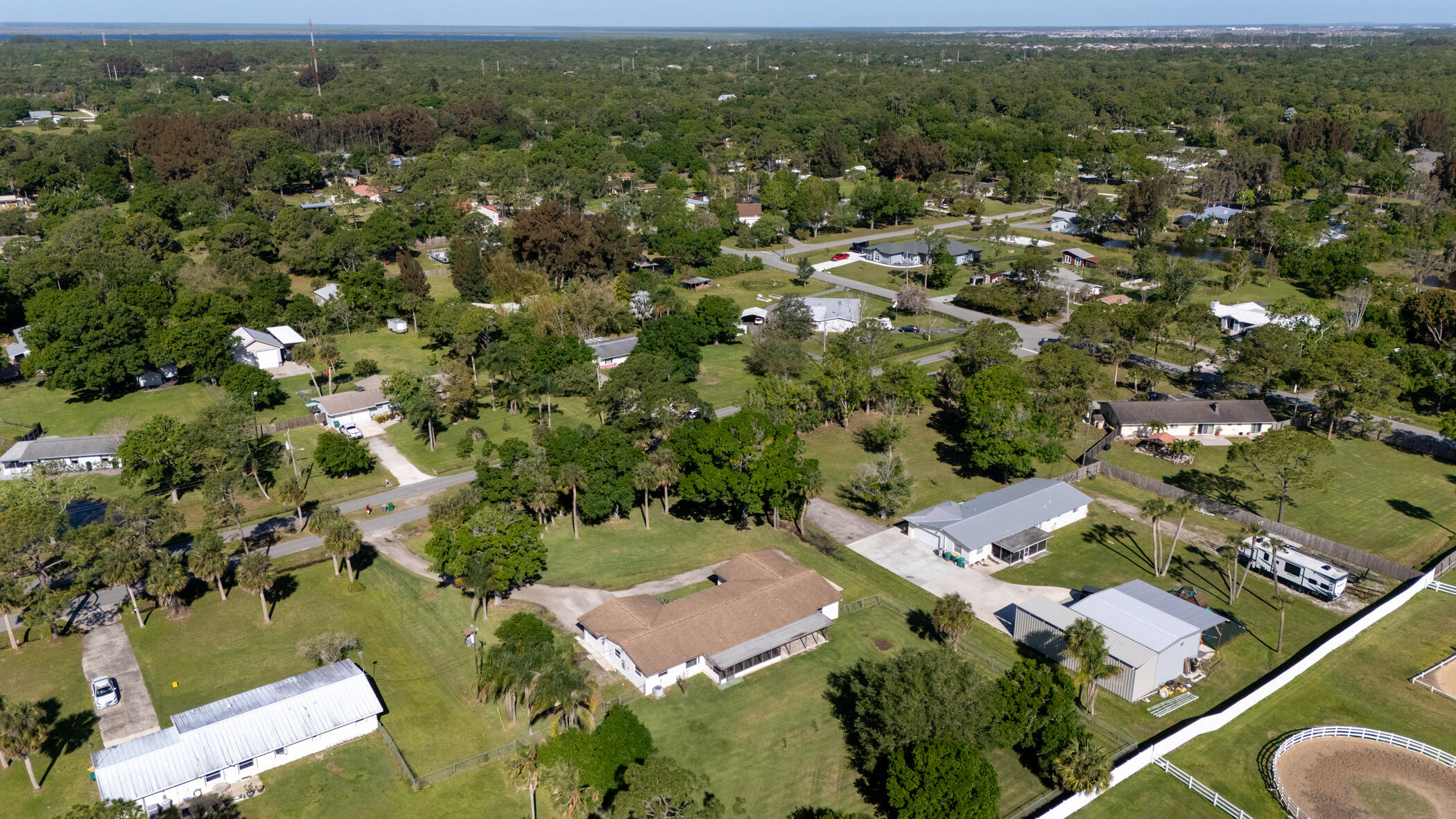 2555 Lake Crest Boulevard