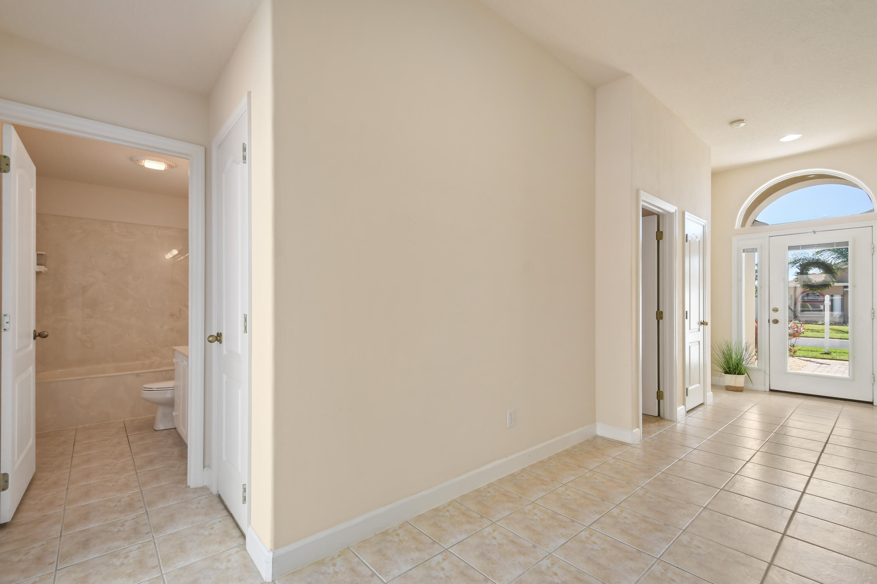 772 Bantry Court
