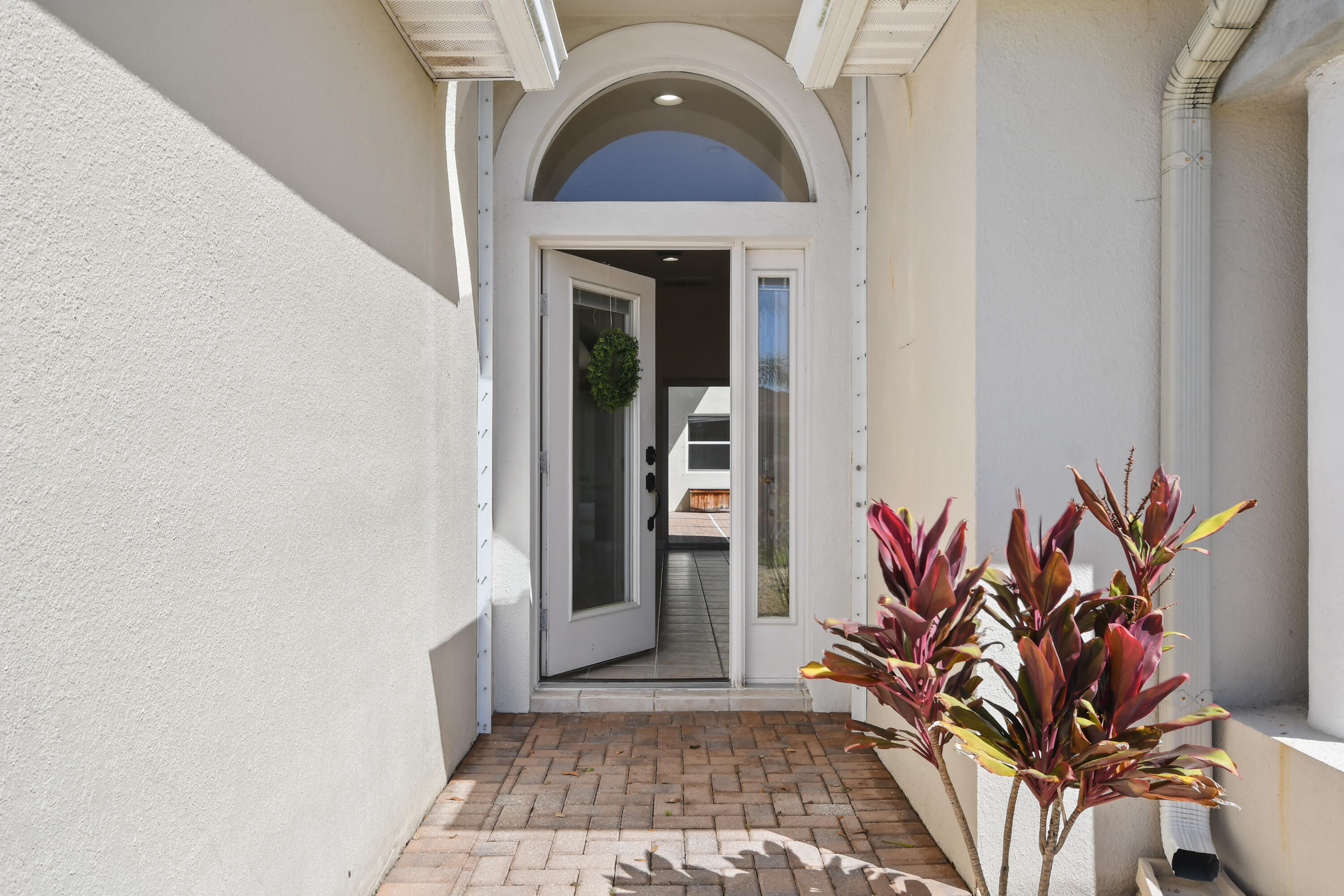 772 Bantry Court