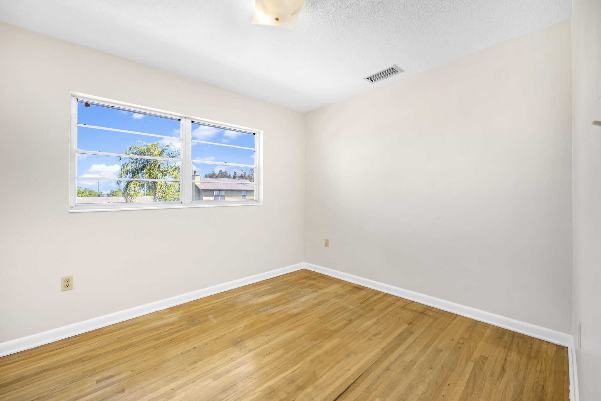 455 Pine Boulevard