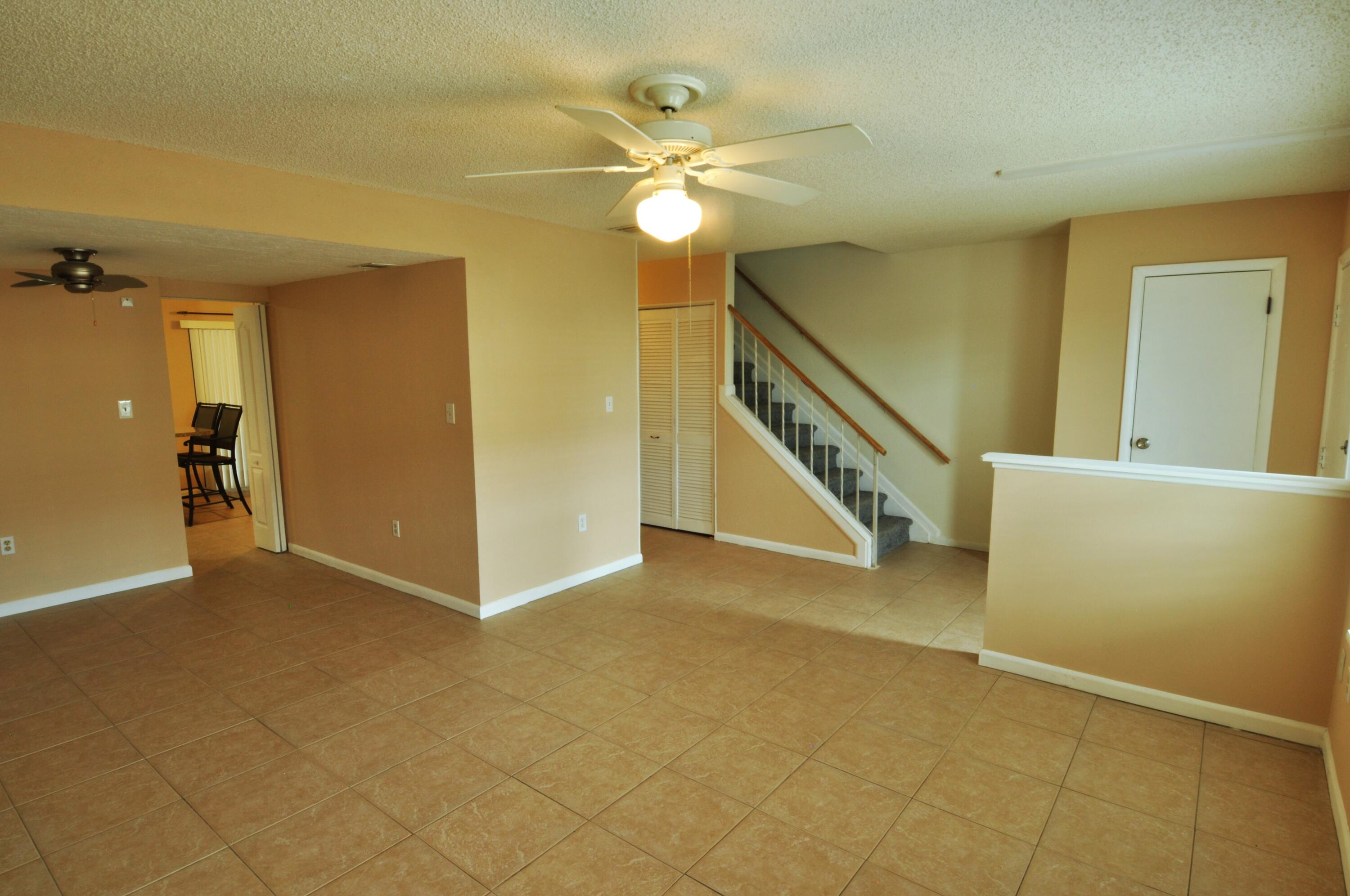 1414 Manor Drive NE