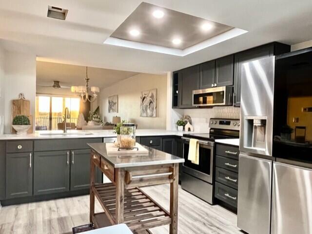540 S Brevard Avenue, 432
