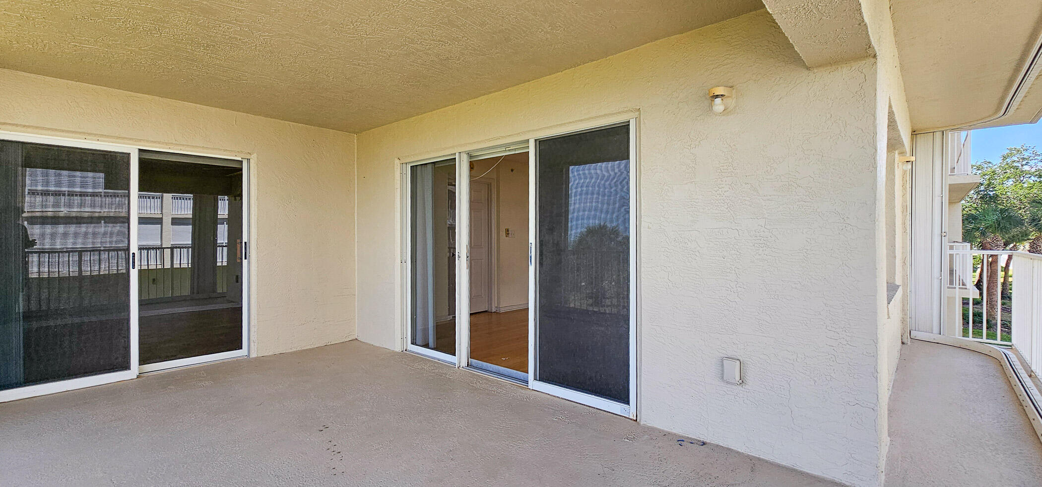 606 Shorewood Drive, C205