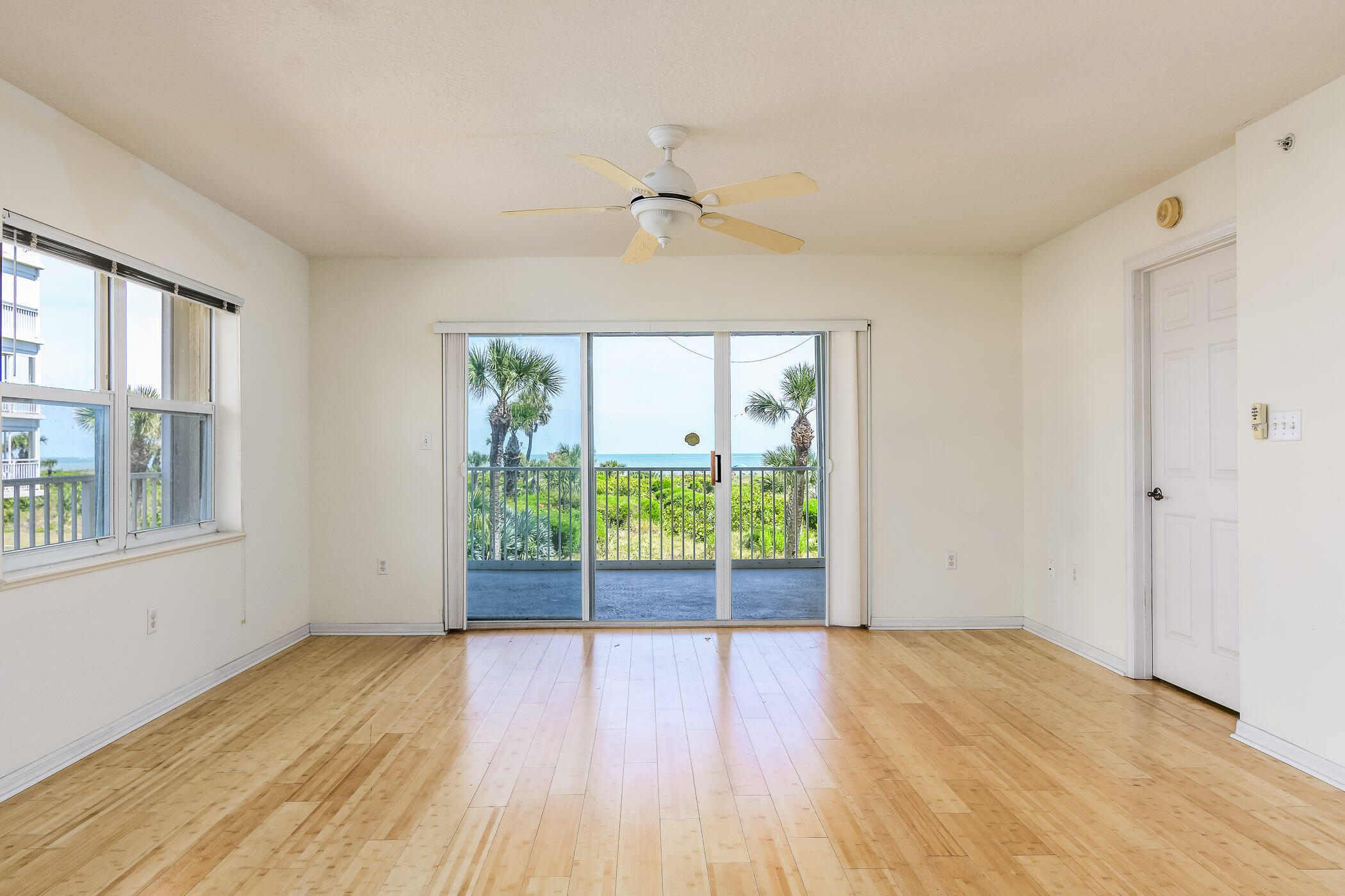 606 Shorewood Drive, C205