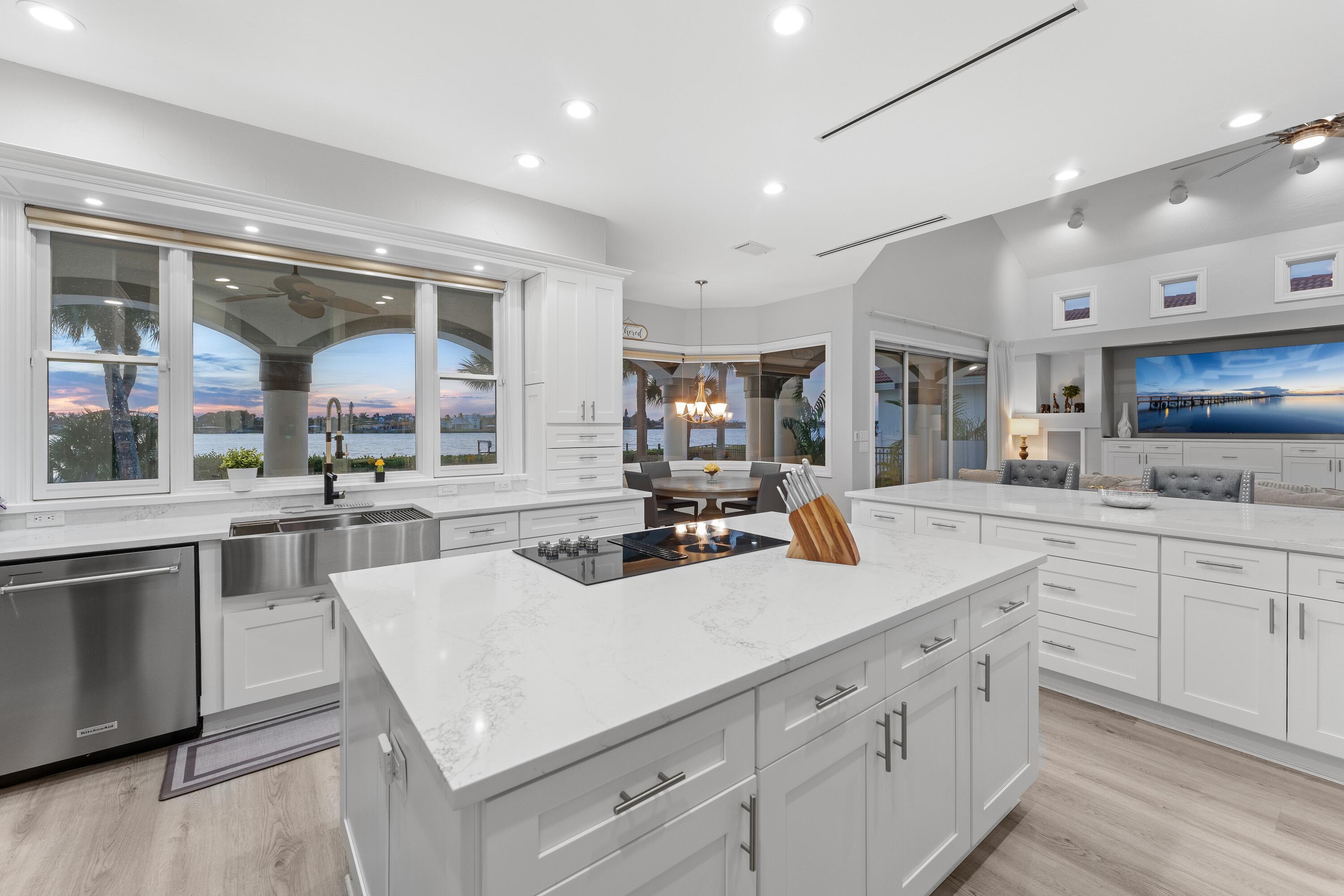 125 Lansing Island Drive