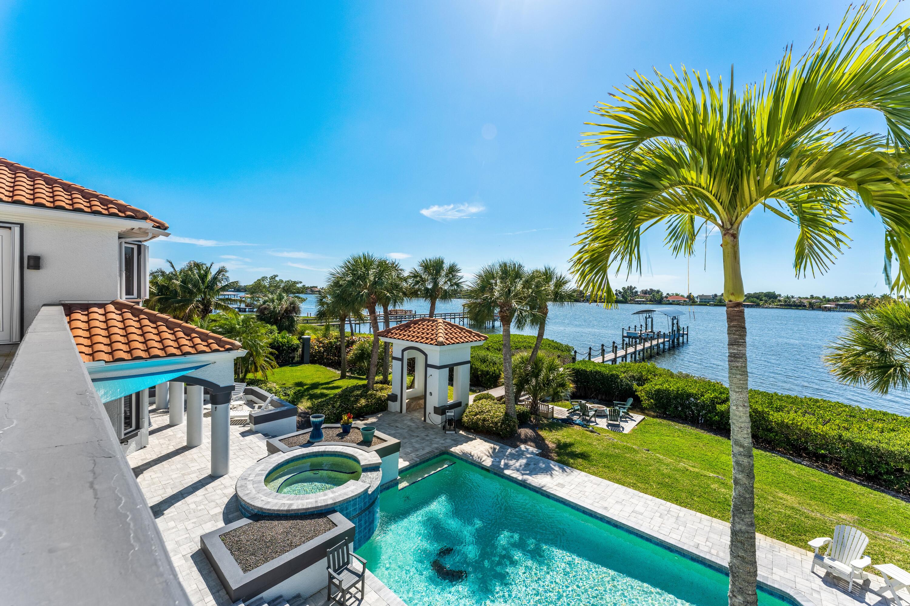125 Lansing Island Drive