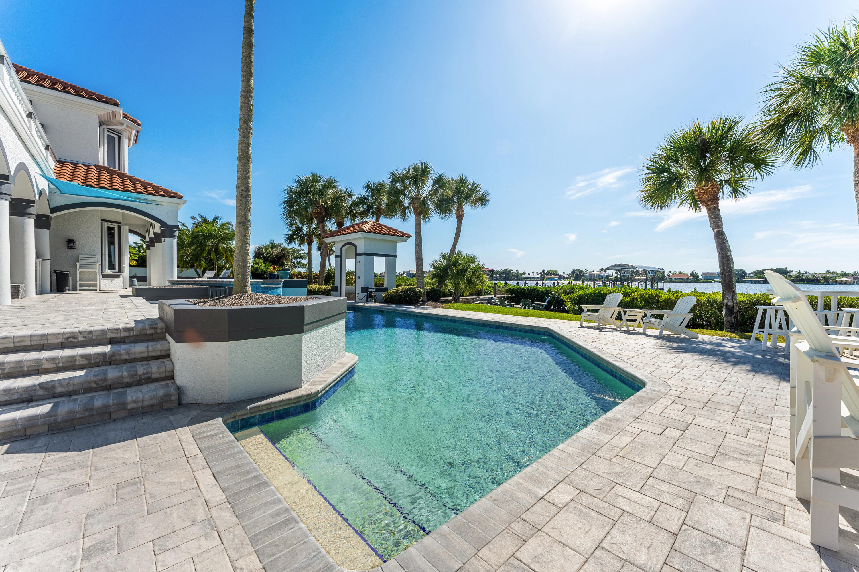 125 Lansing Island Drive
