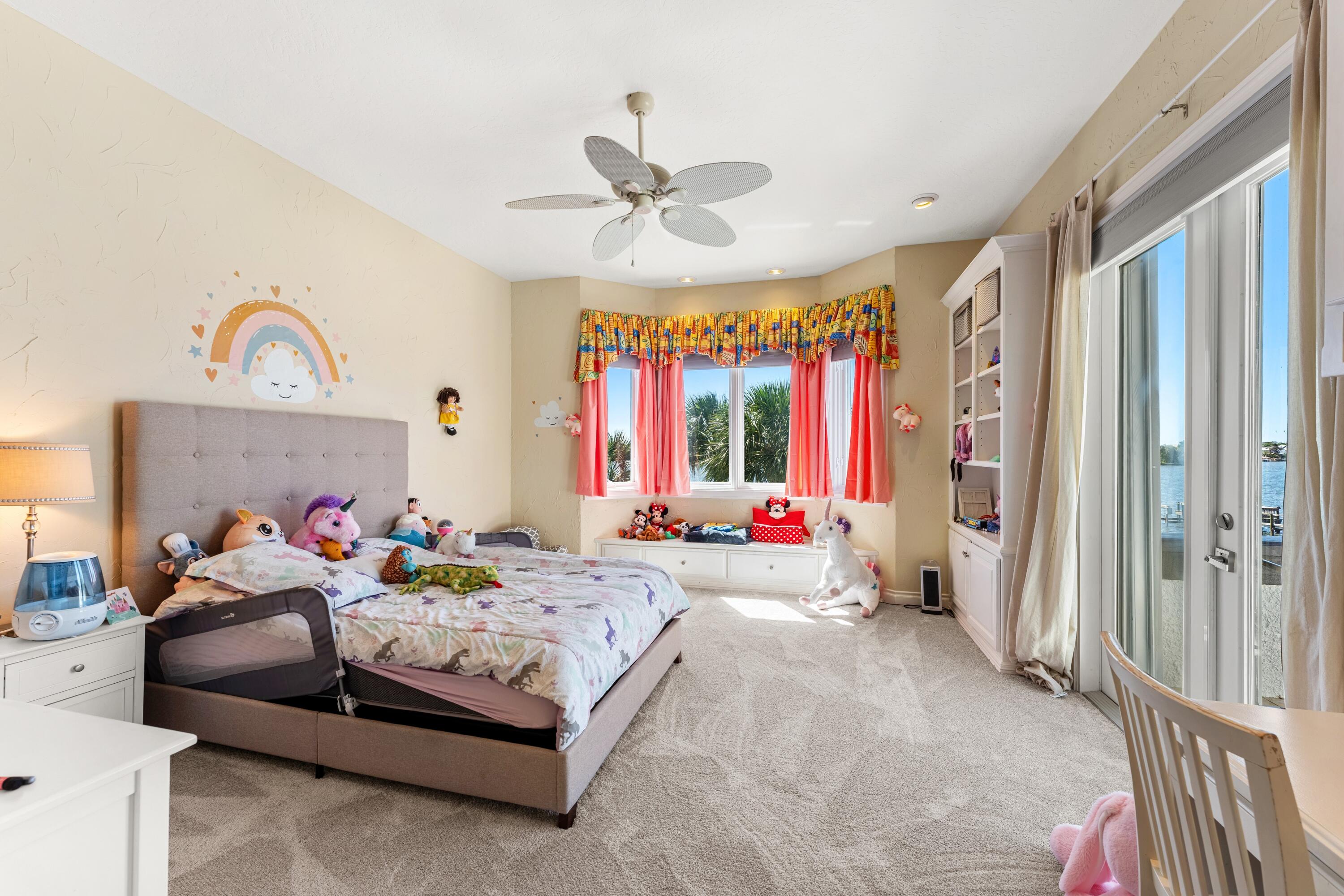 125 Lansing Island Drive