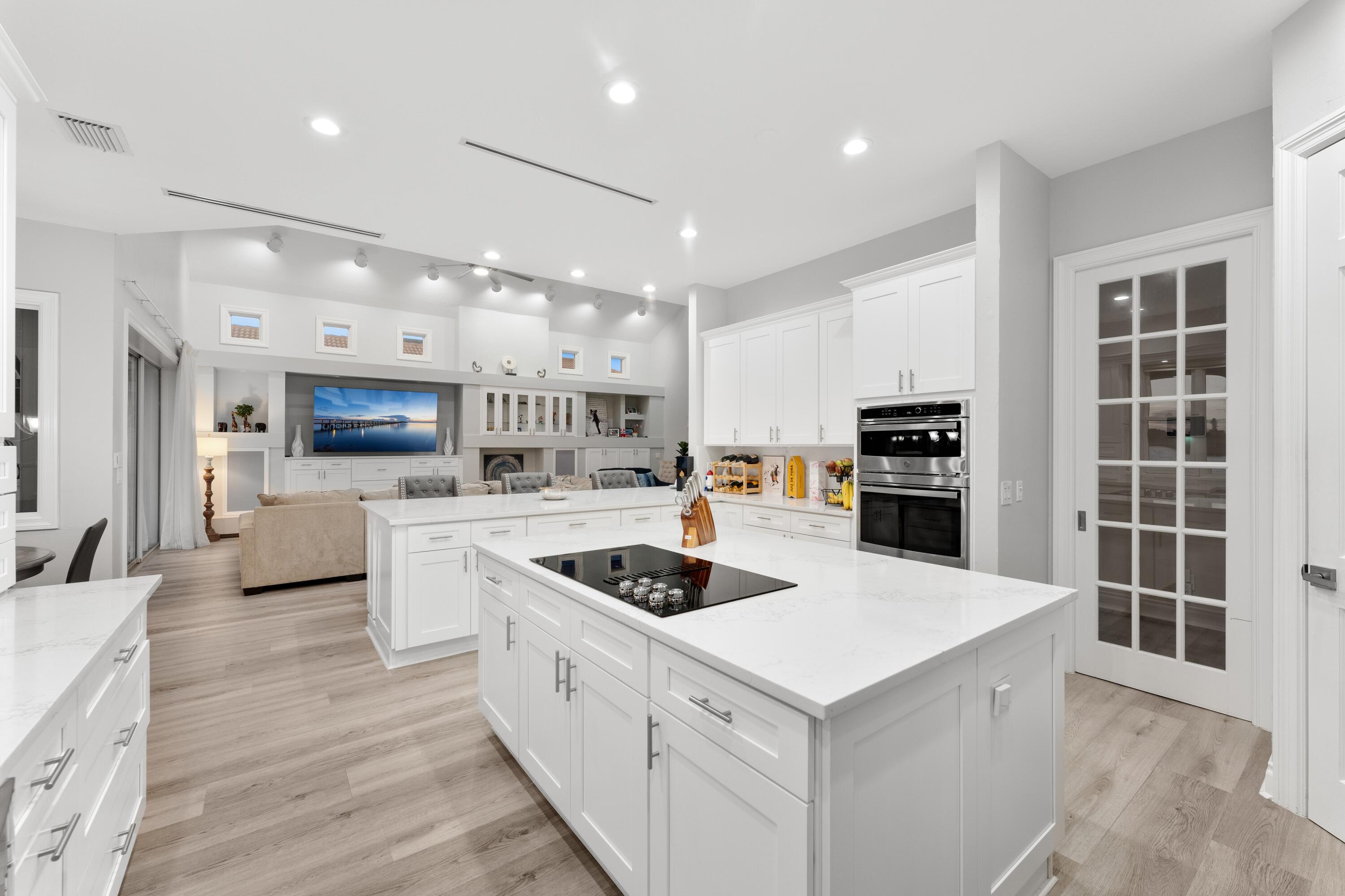125 Lansing Island Drive