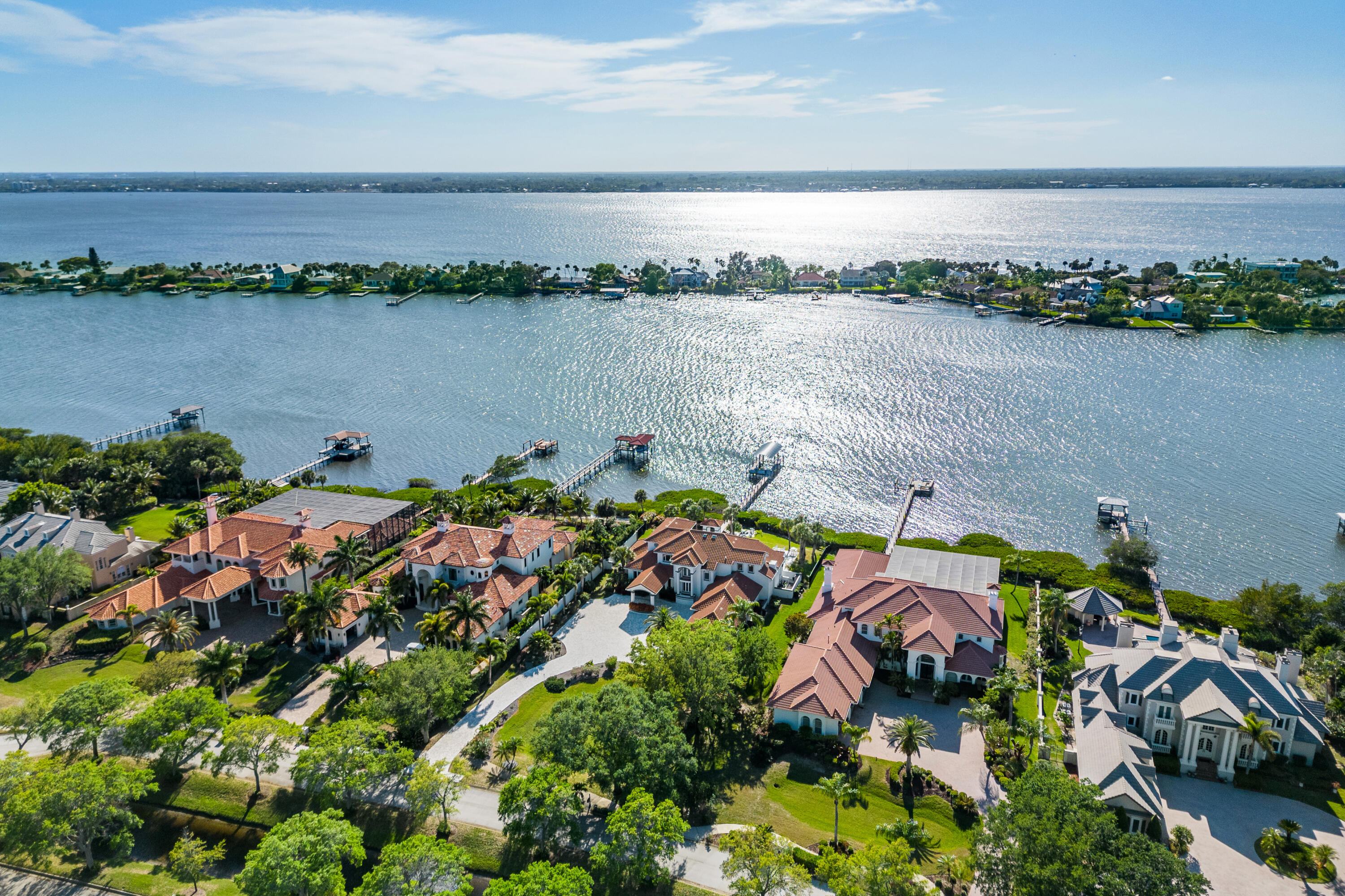 125 Lansing Island Drive