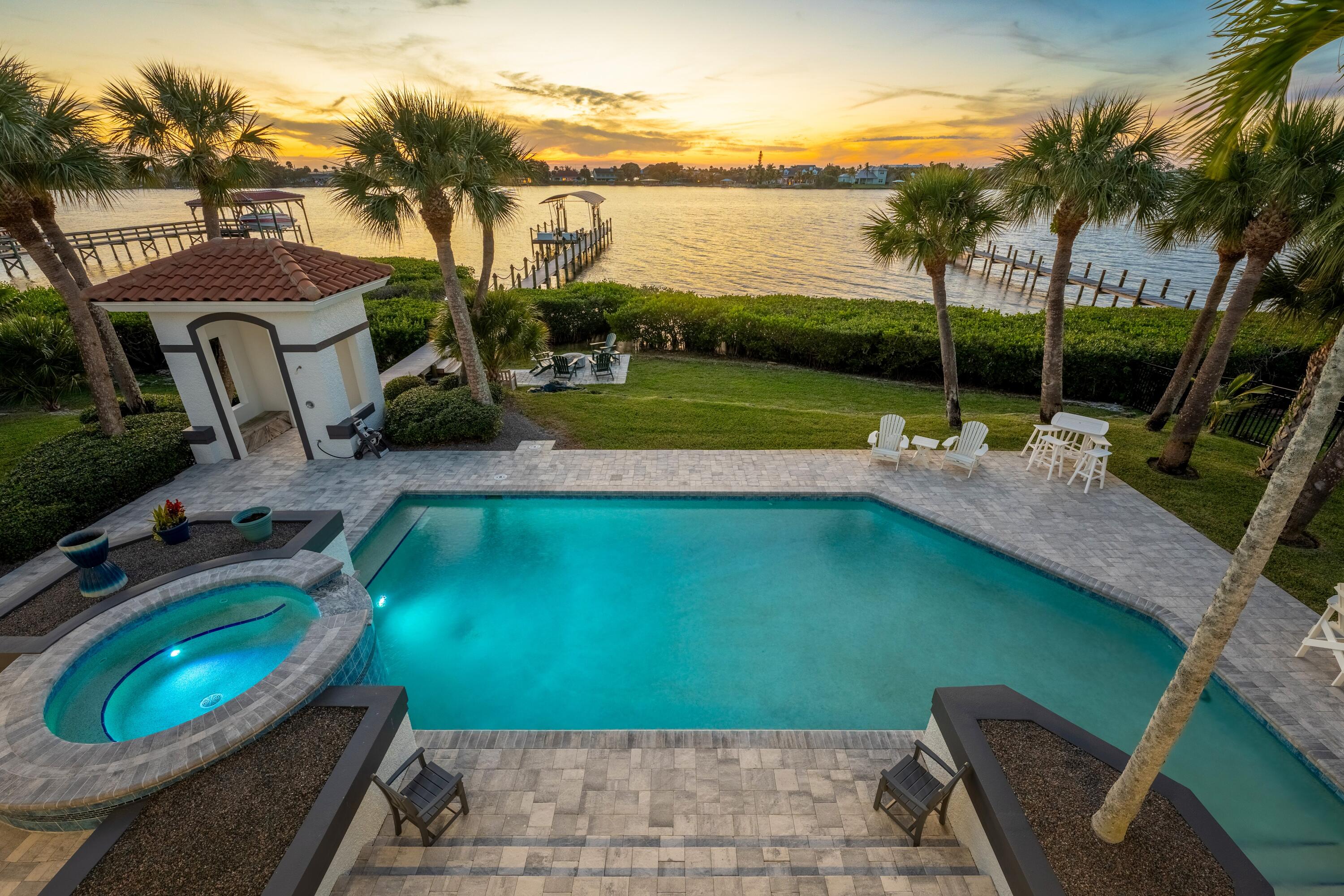 125 Lansing Island Drive