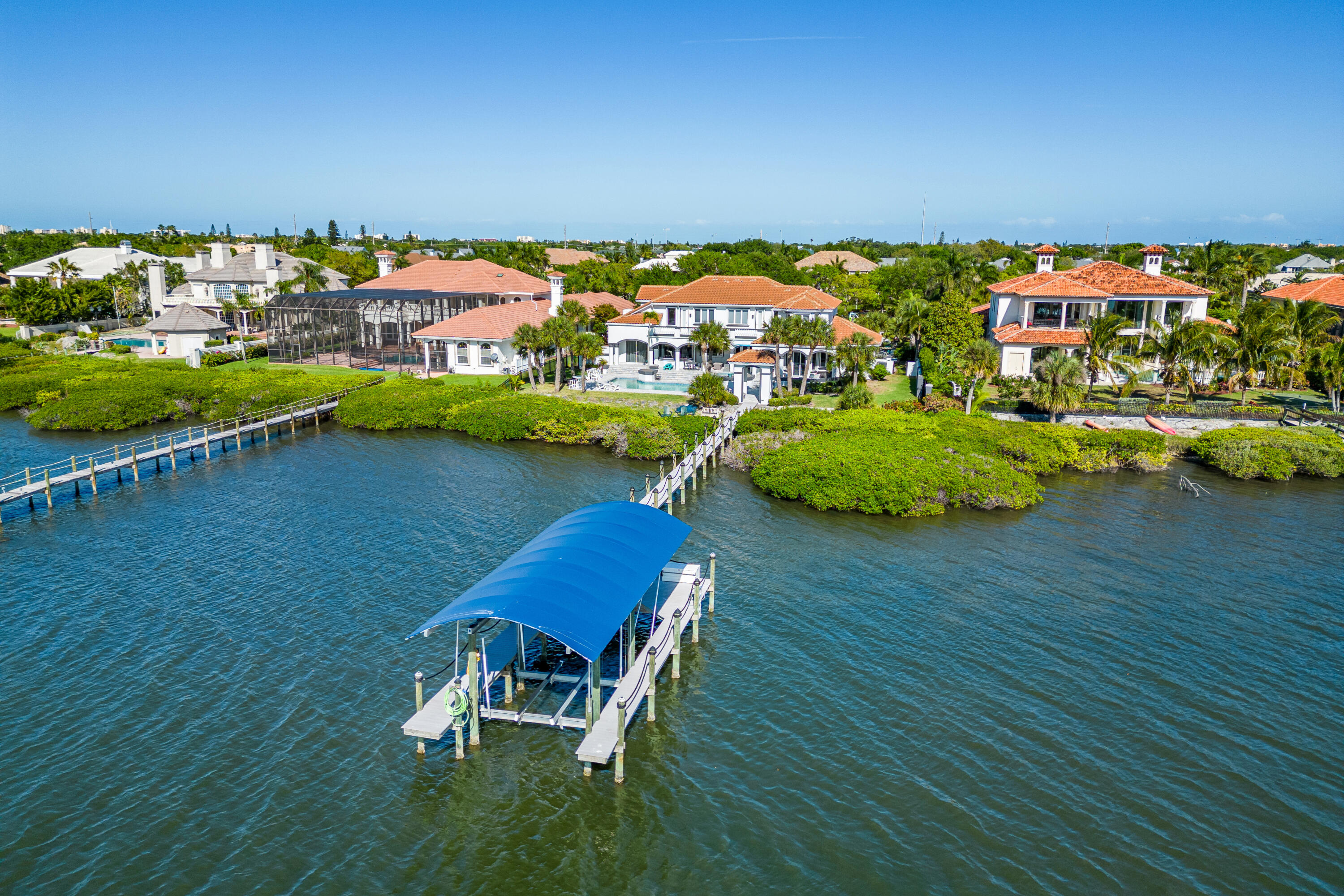 125 Lansing Island Drive