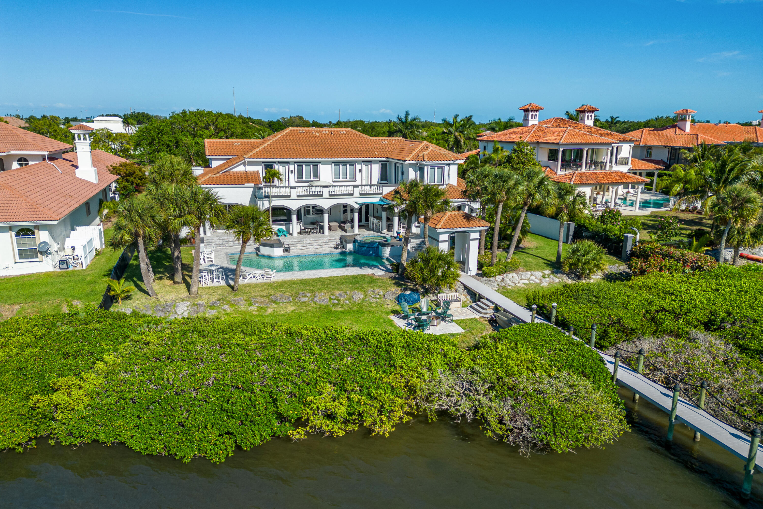 125 Lansing Island Drive