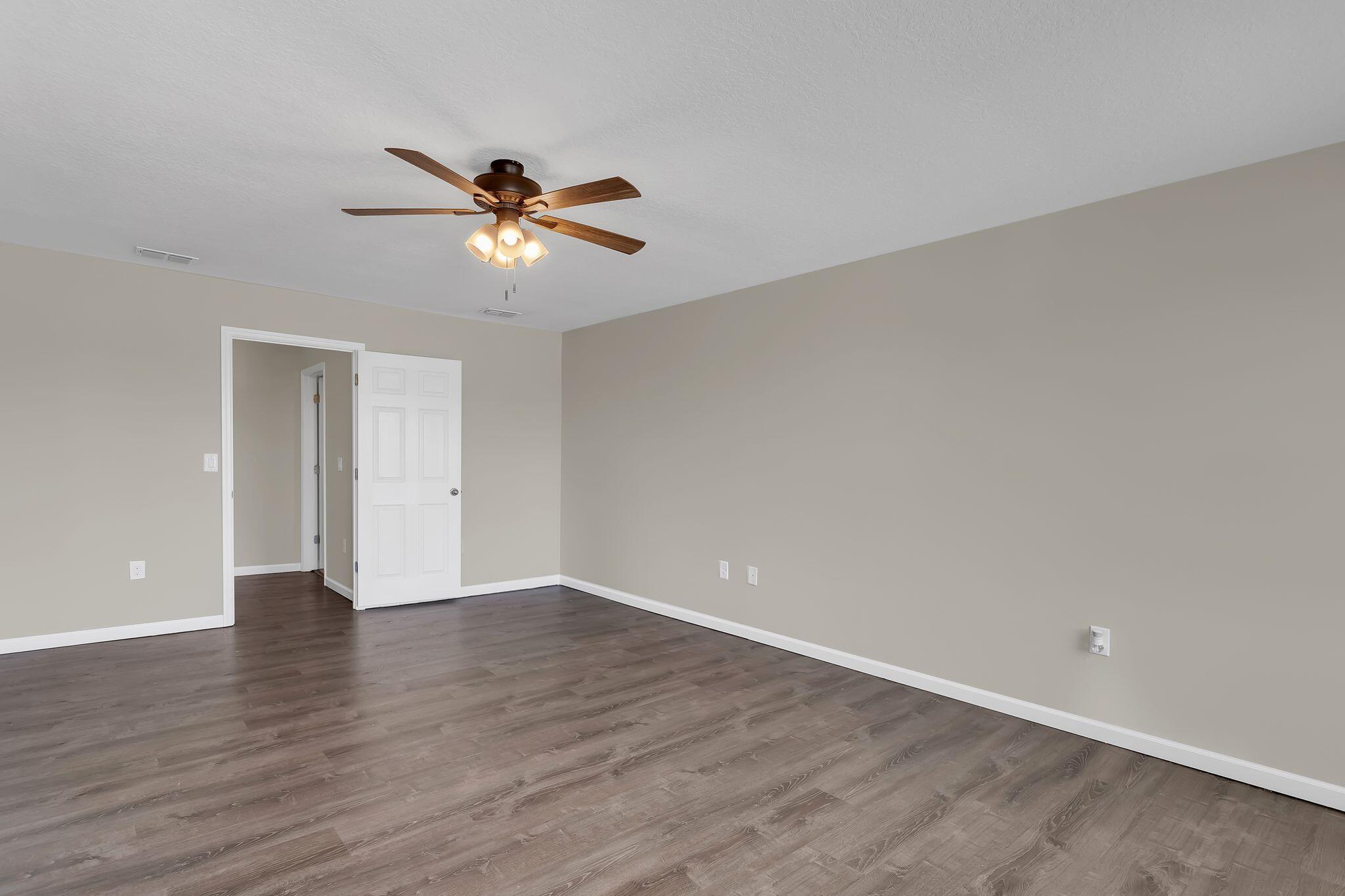 980 Swiss Pointe Lane