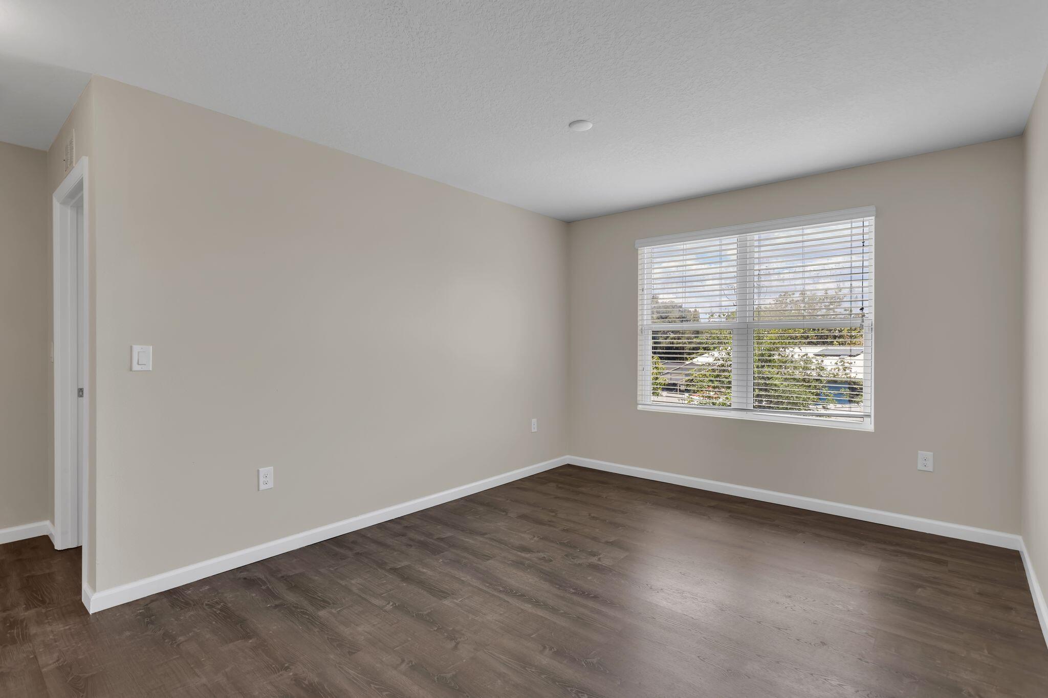 980 Swiss Pointe Lane