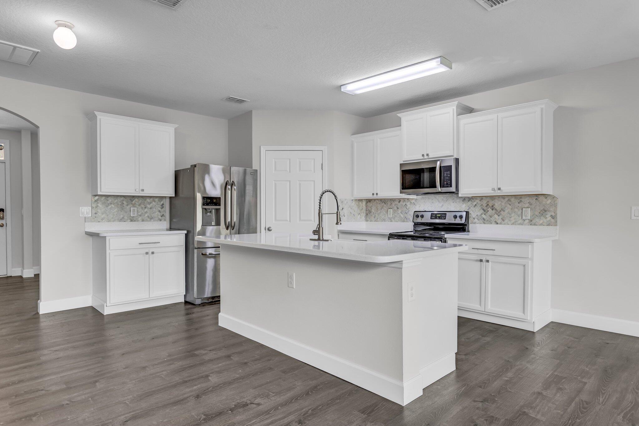 980 Swiss Pointe Lane