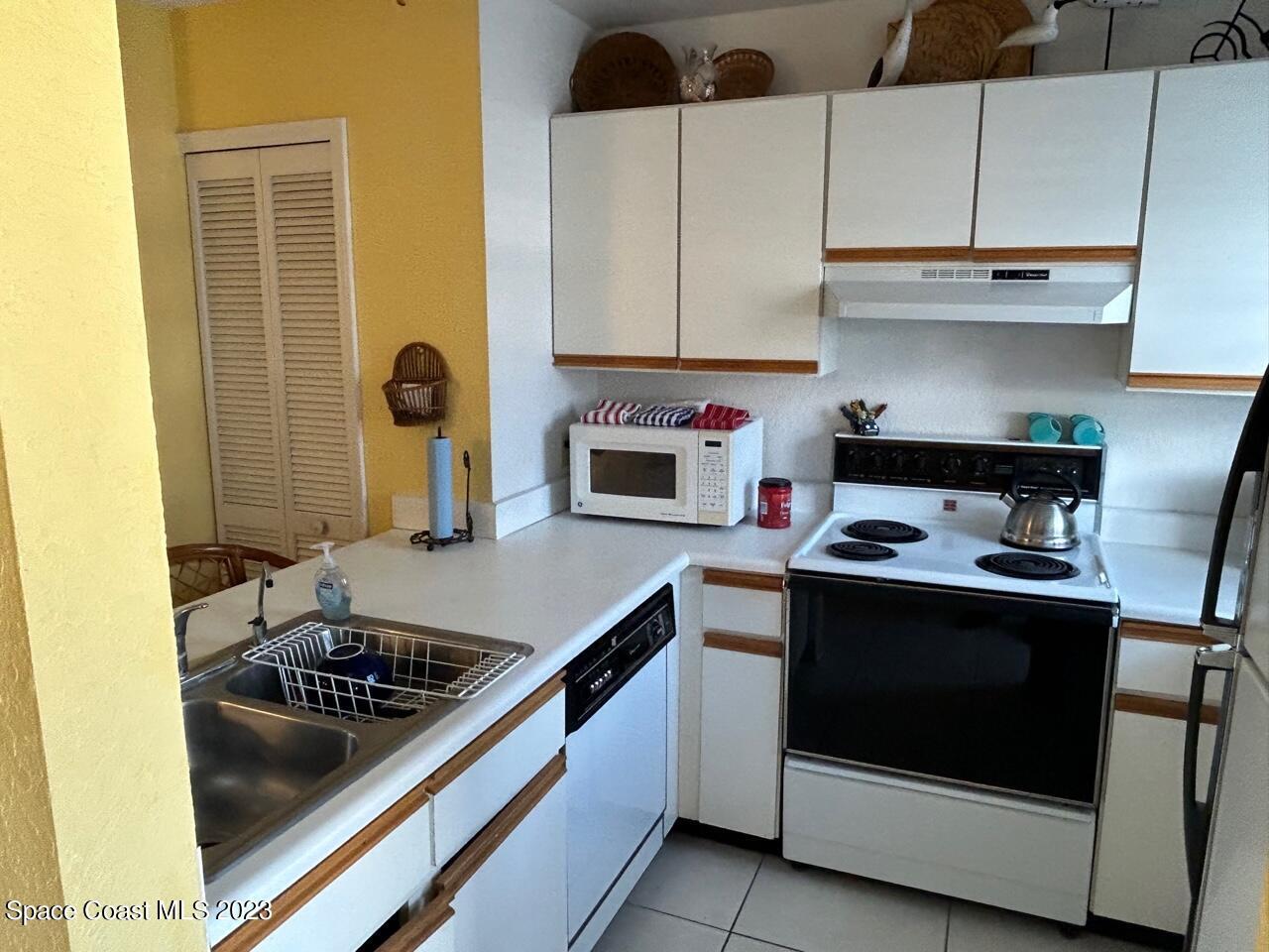 226 Seaport Boulevard, 52