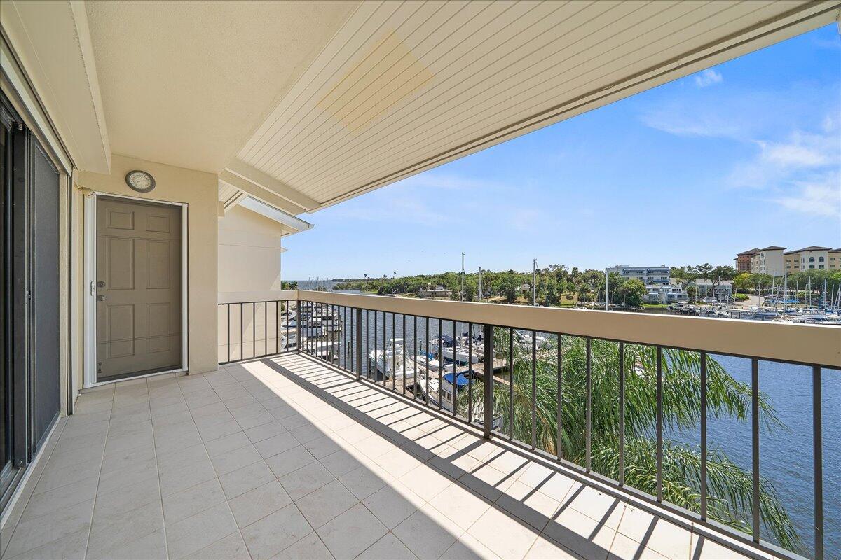 2220 Front Street, 402