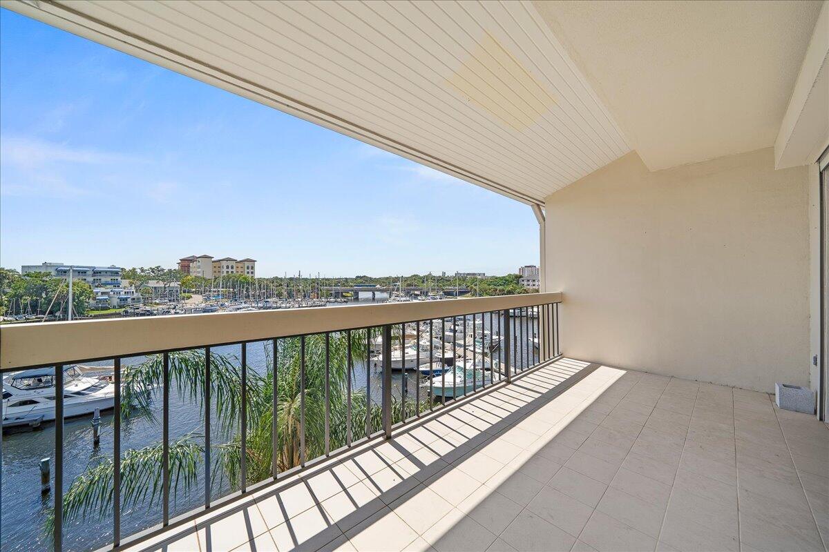 2220 Front Street, 402