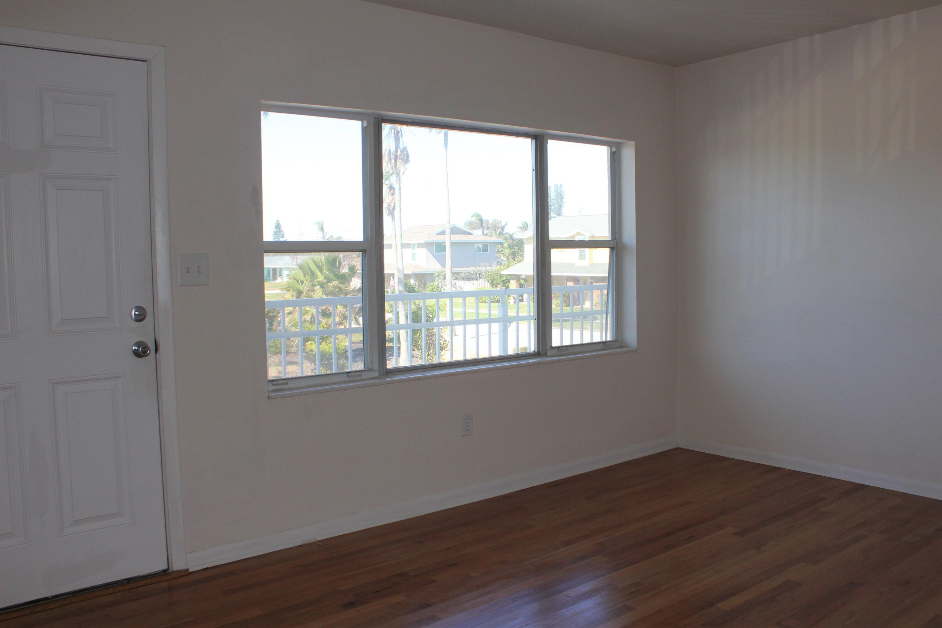 651 Palm Drive, A4