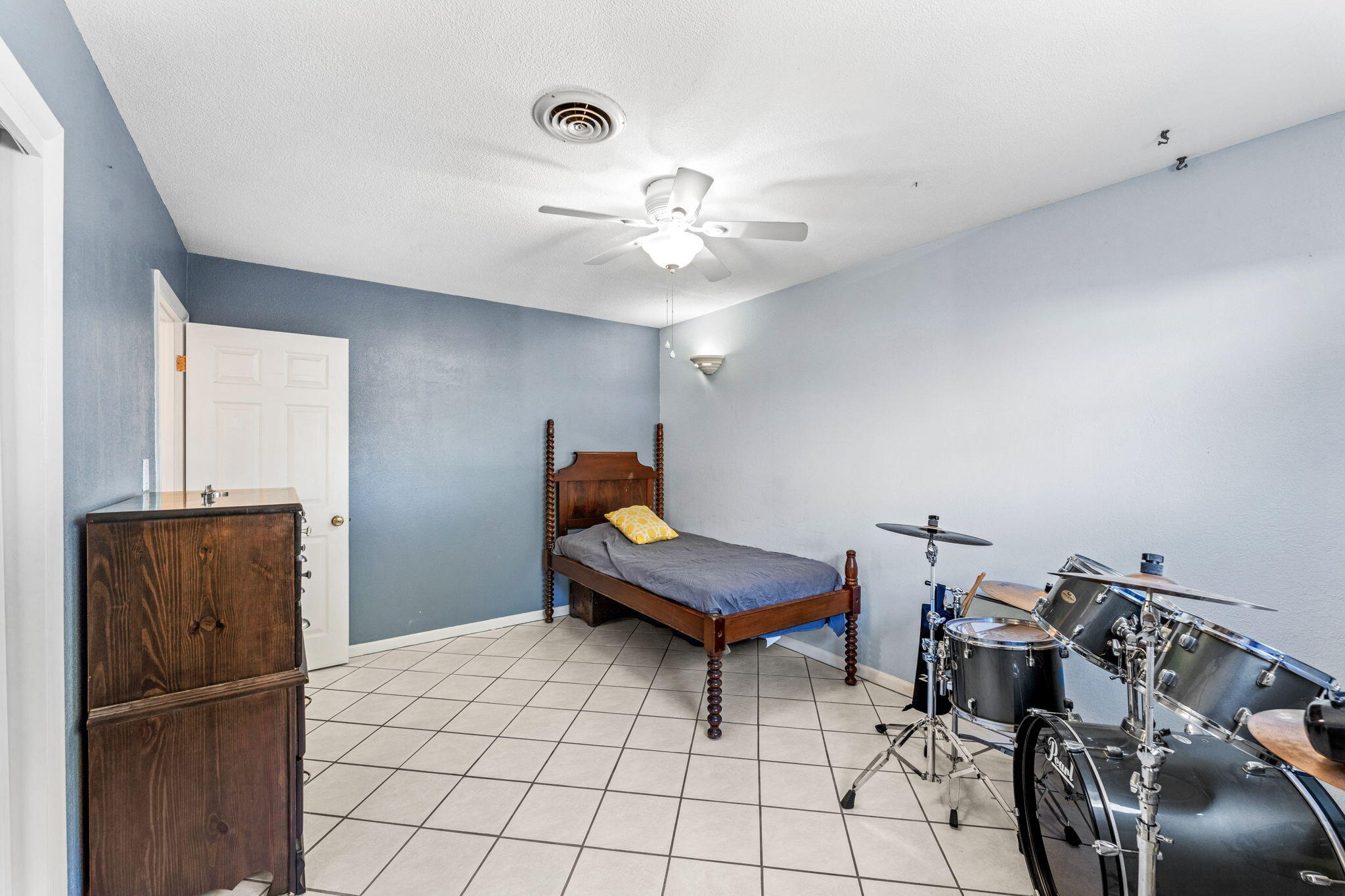 1116 Cheyenne Drive