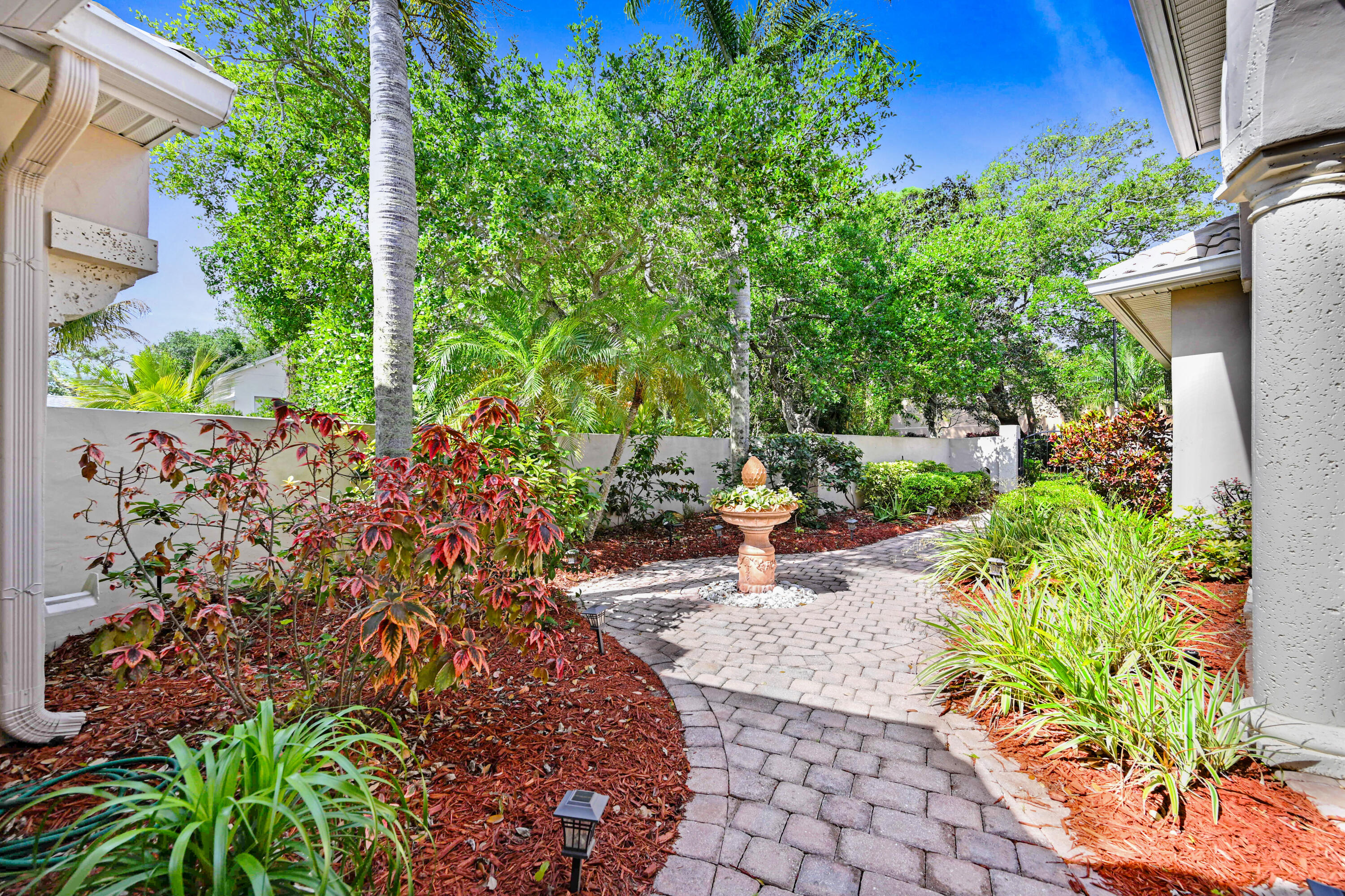 6301 Portofino Lane