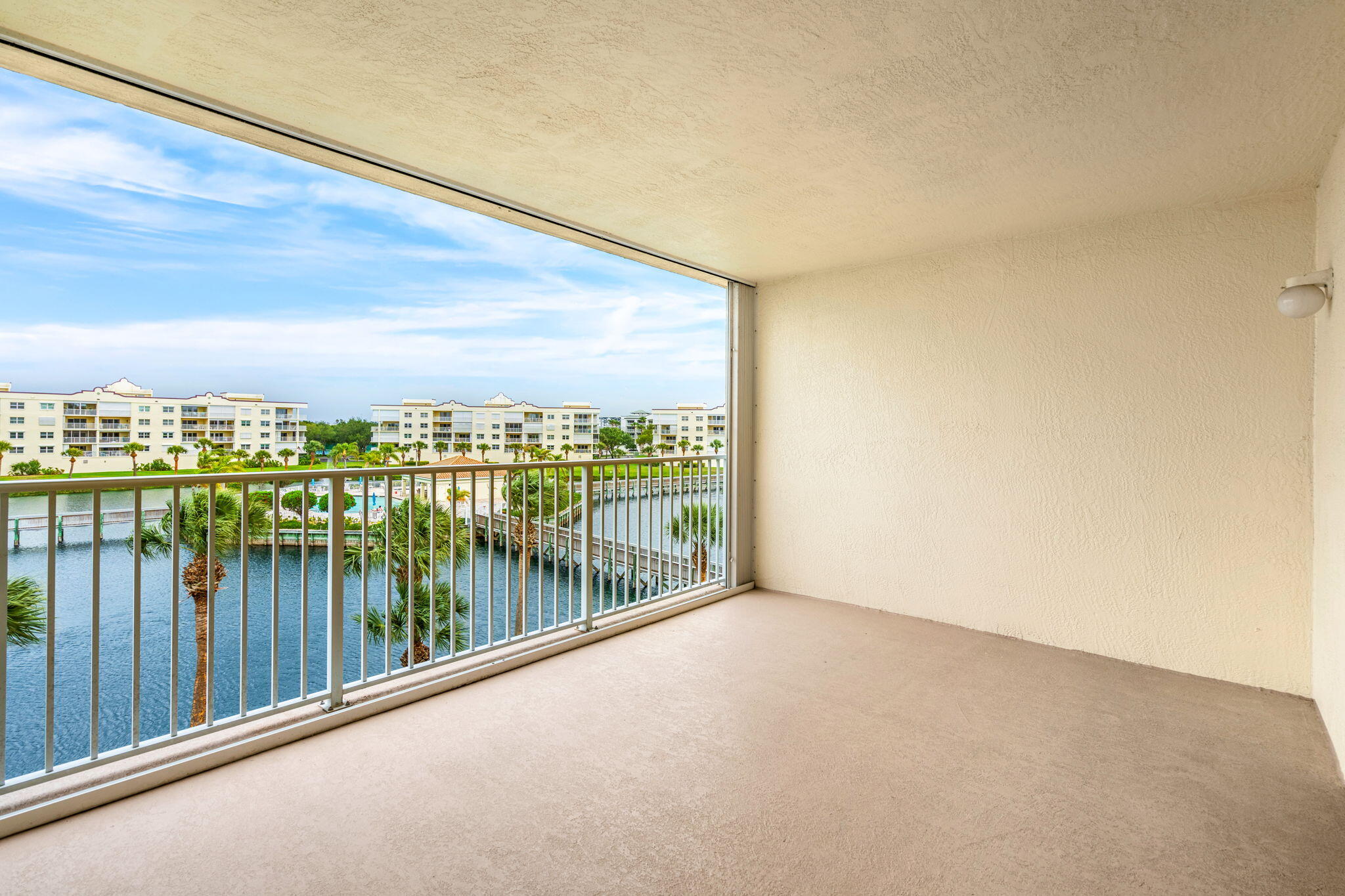 8891 Lake Drive, H404
