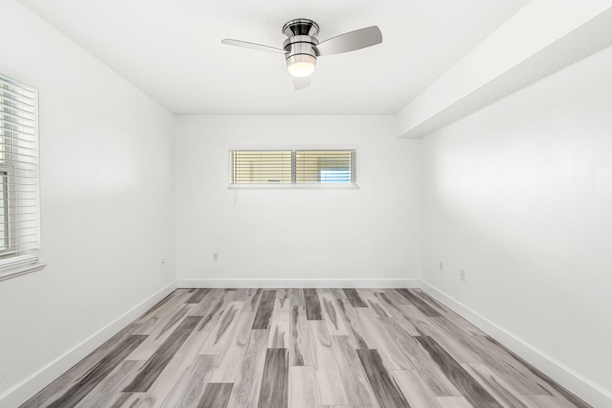 8891 Lake Drive, H404