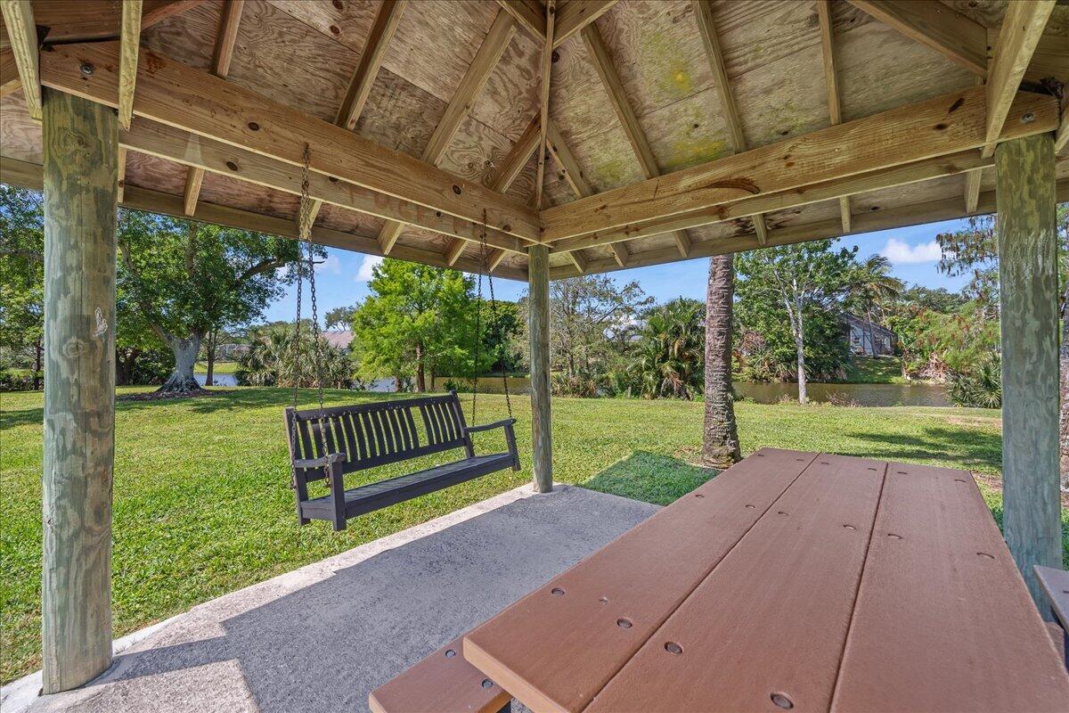 3724 Sunward Drive
