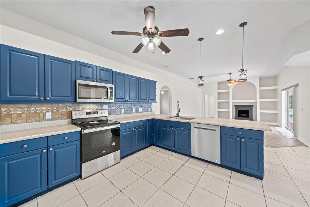 3724 Sunward Drive