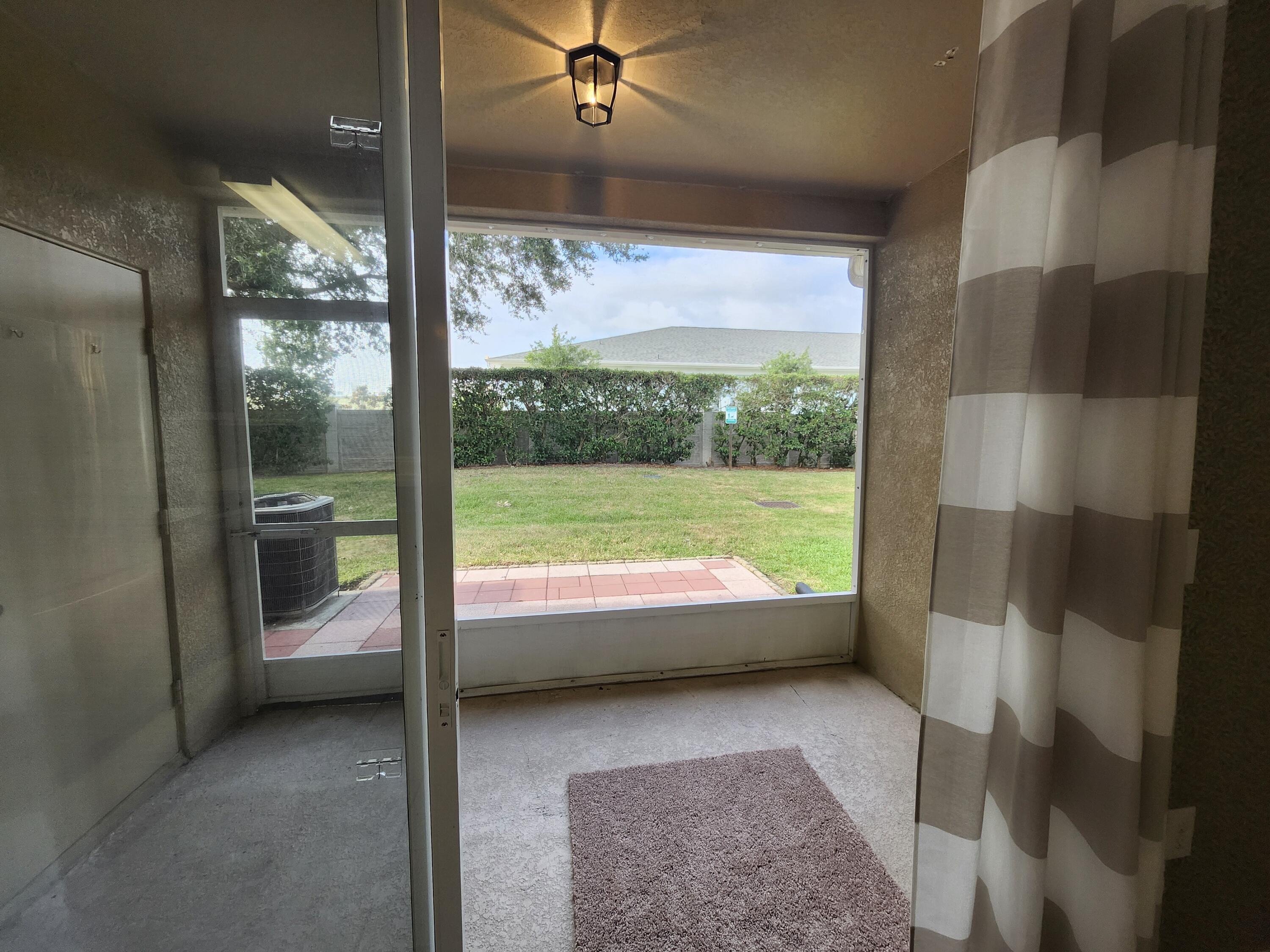 1403 Hampton Park Lane