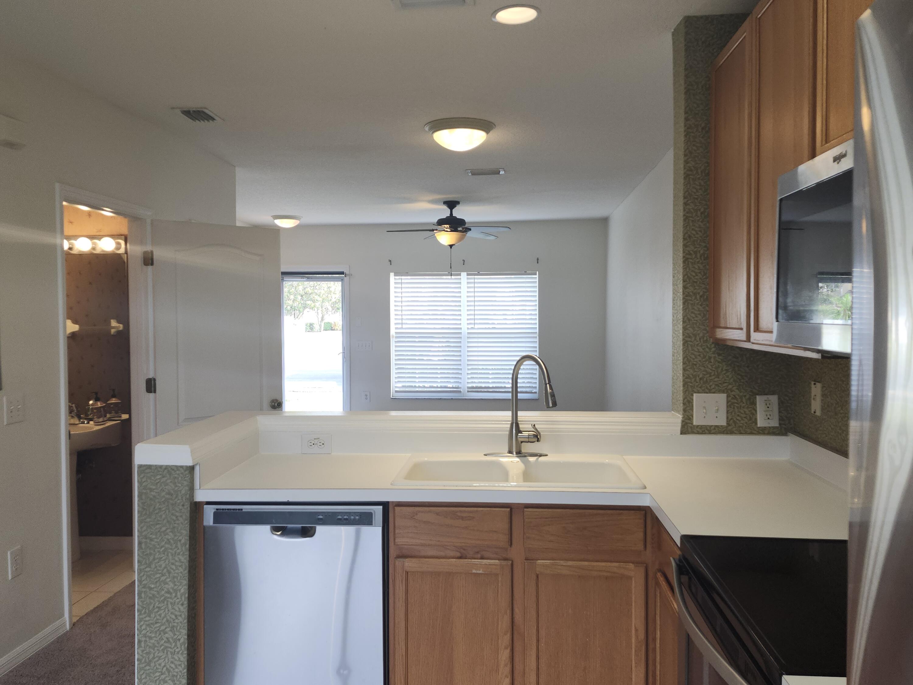 1403 Hampton Park Lane