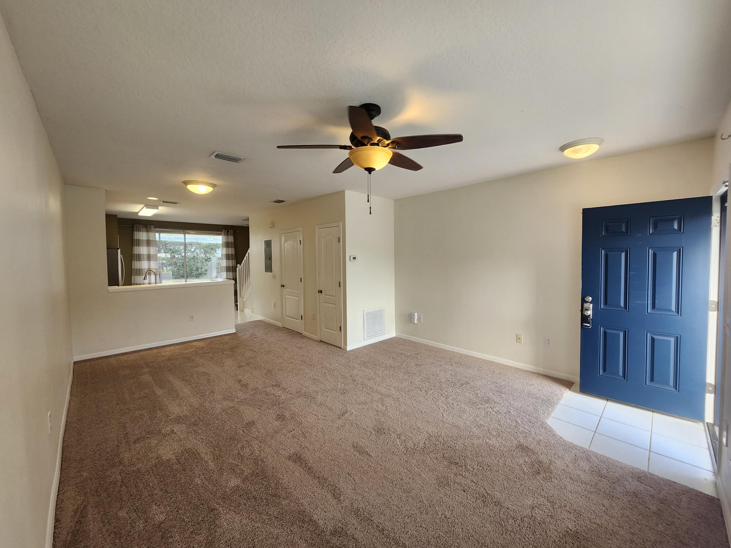 1403 Hampton Park Lane