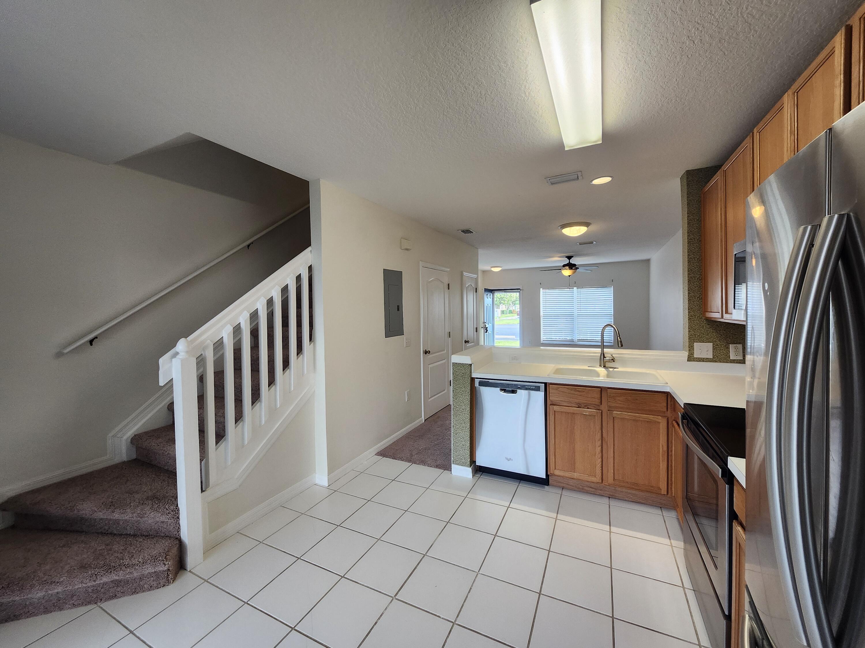 1403 Hampton Park Lane