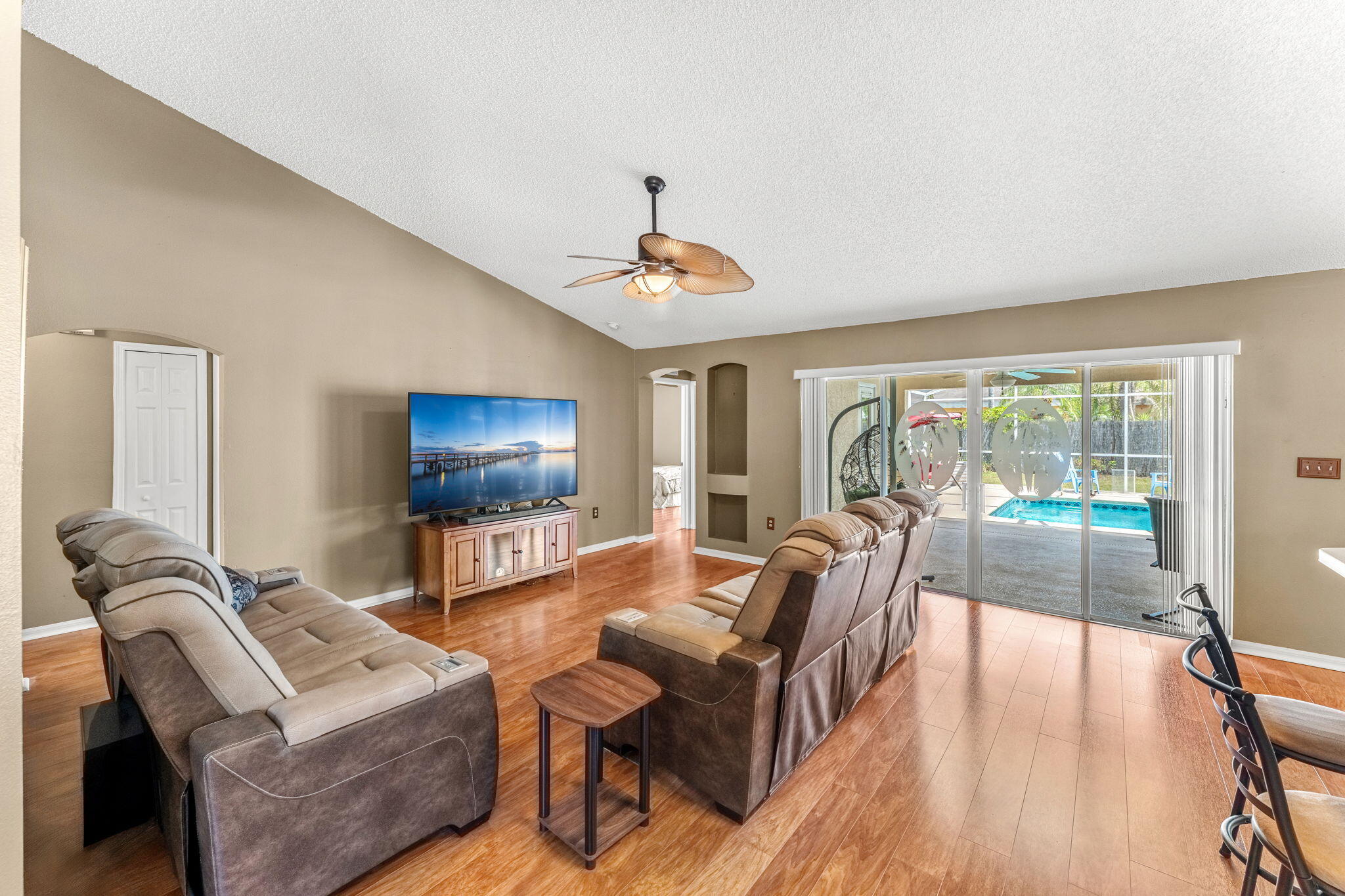 244 Abalone Road NW