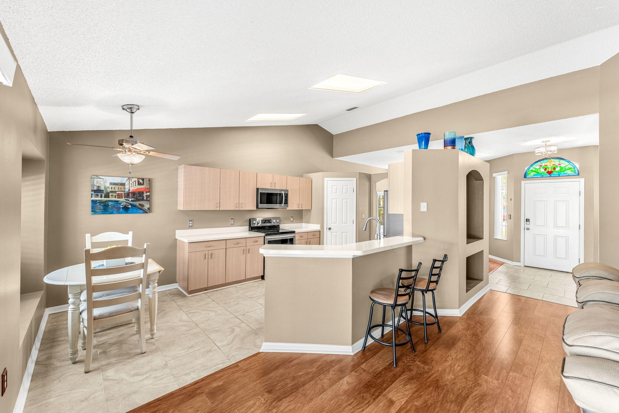 244 Abalone Road NW