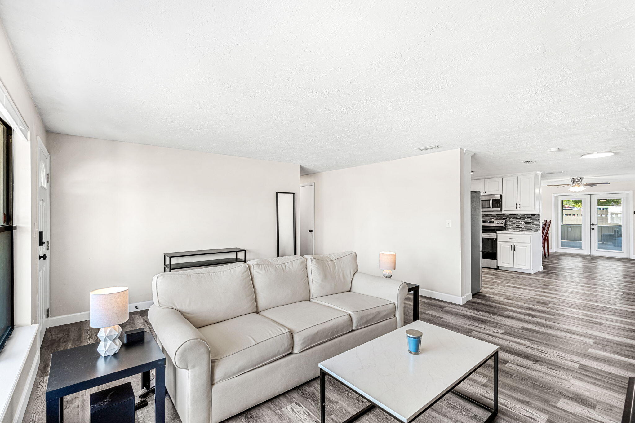 1421 Sunwood Drive