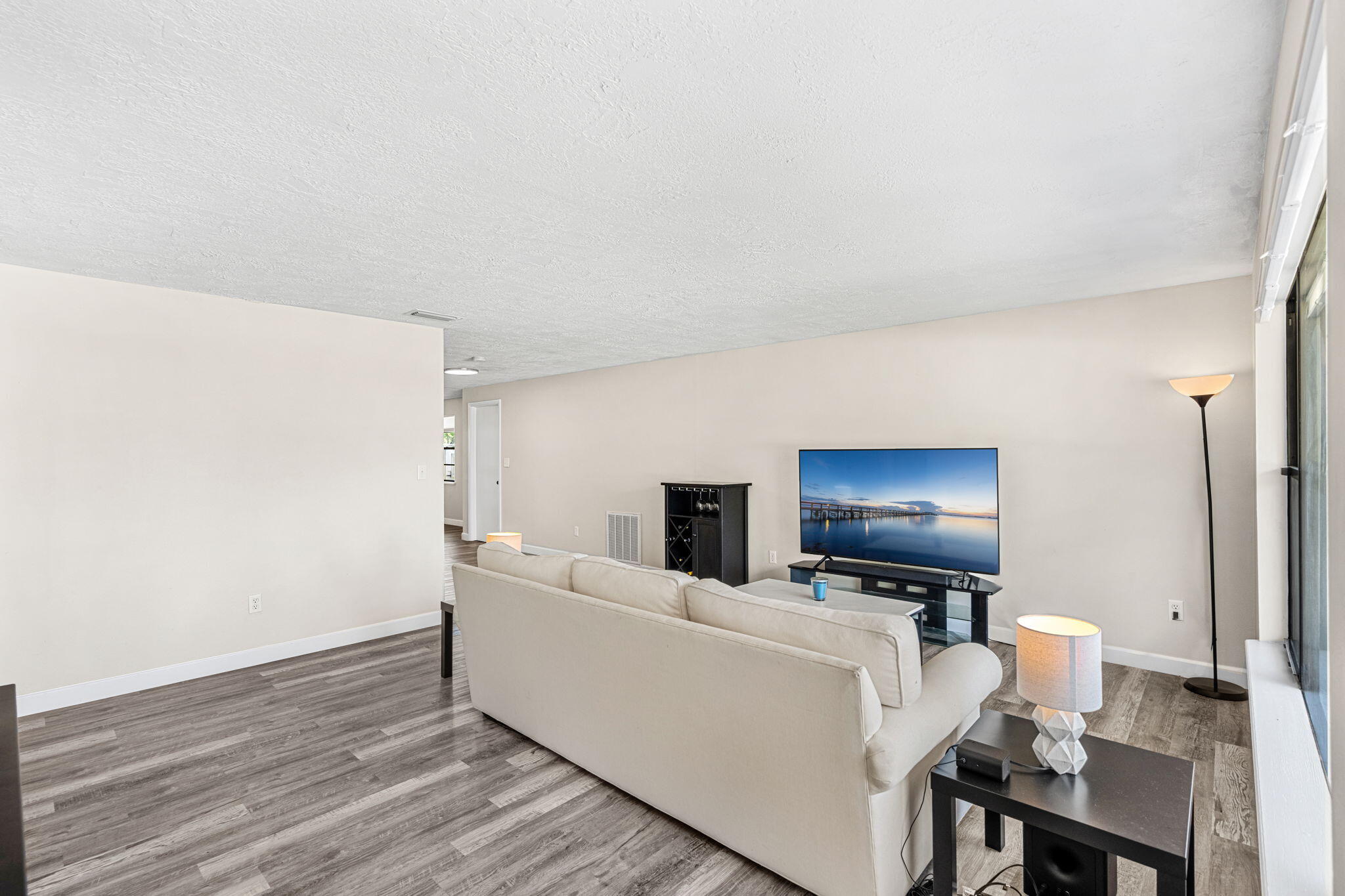 1421 Sunwood Drive