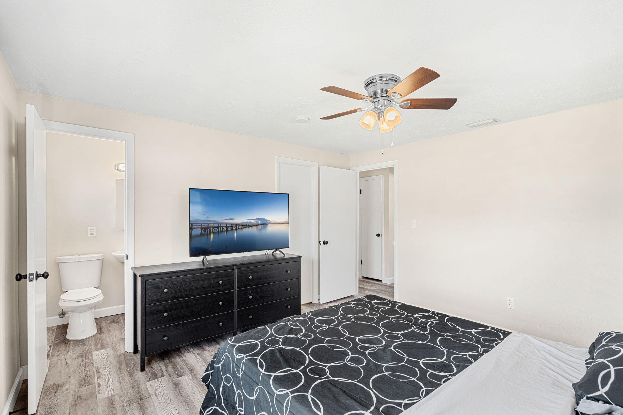 1421 Sunwood Drive
