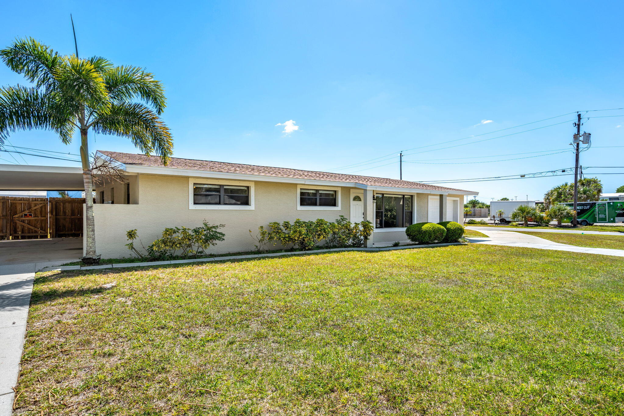 1421 Sunwood Drive