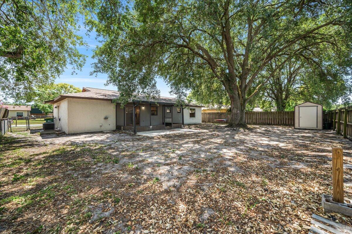 2211 Longbow Road