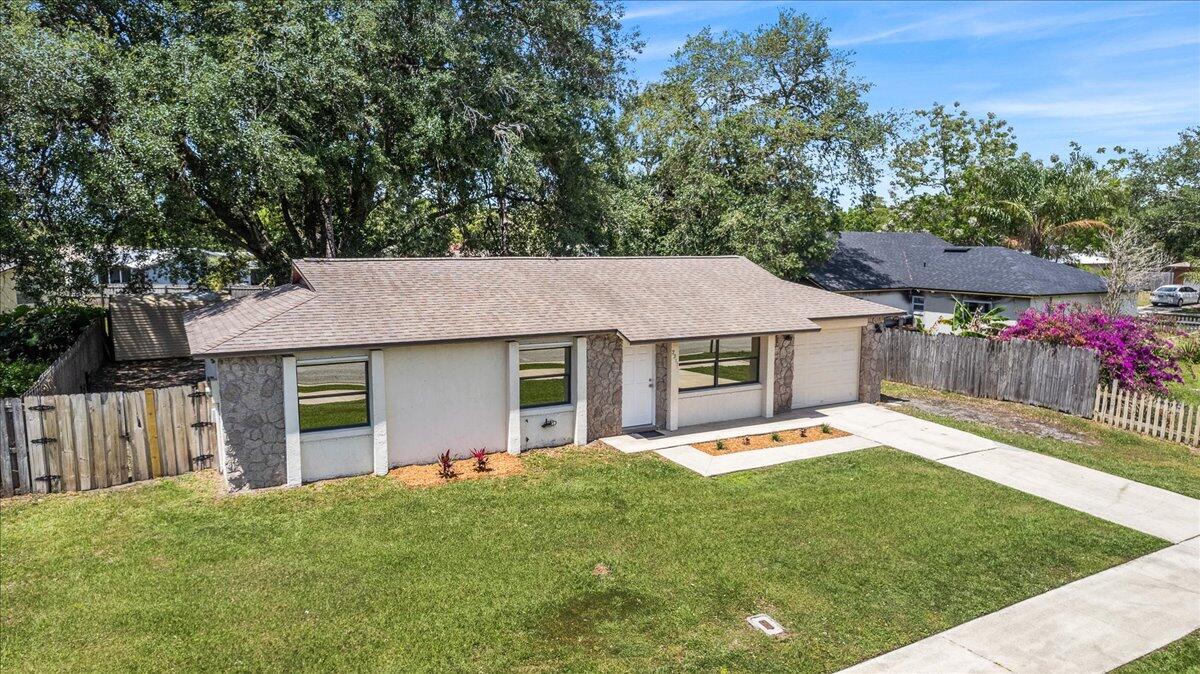 2211 Longbow Road