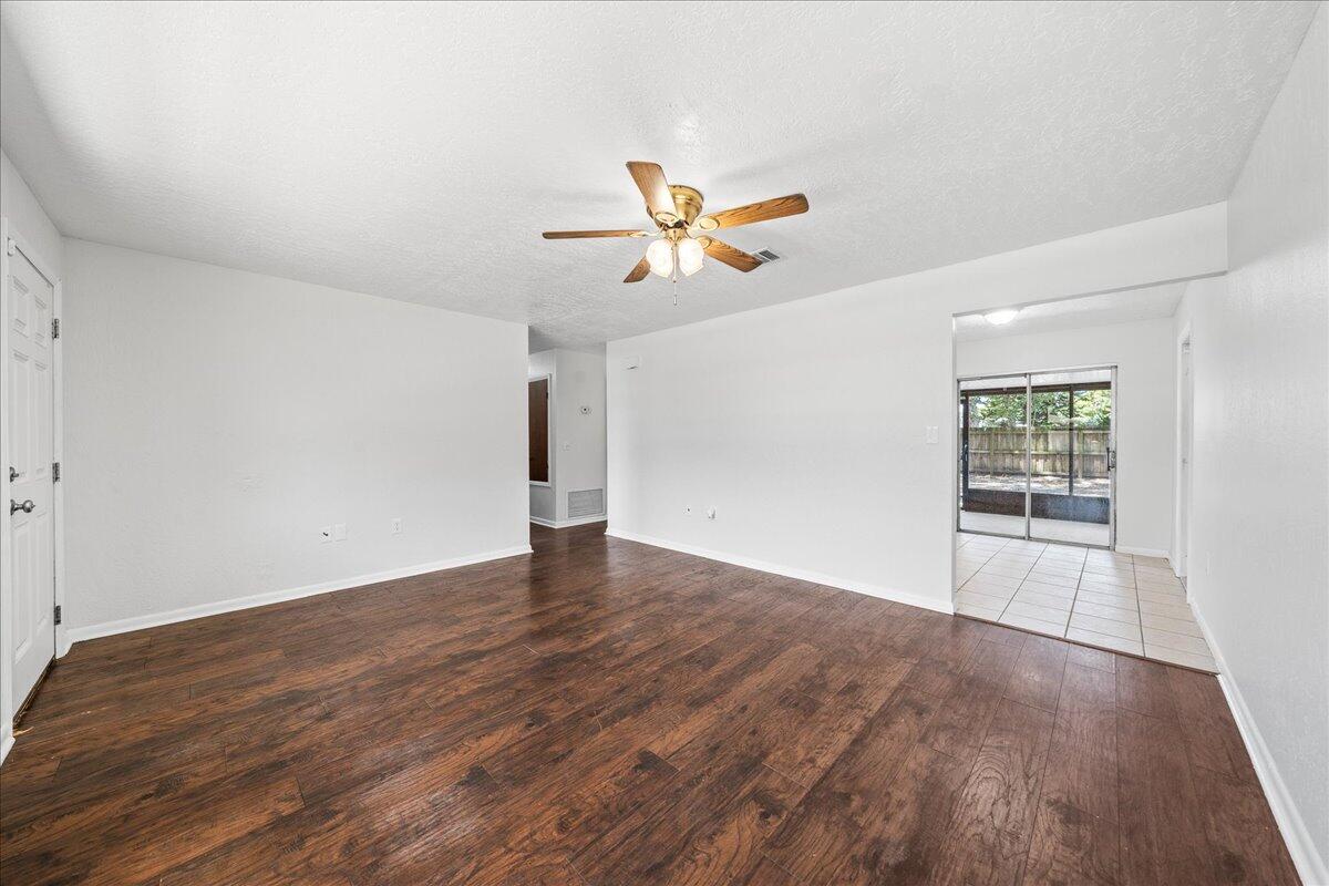 2211 Longbow Road