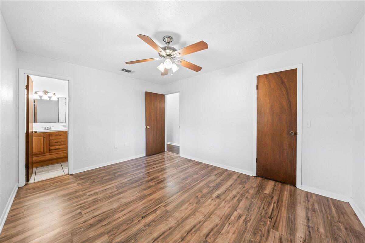 2211 Longbow Road